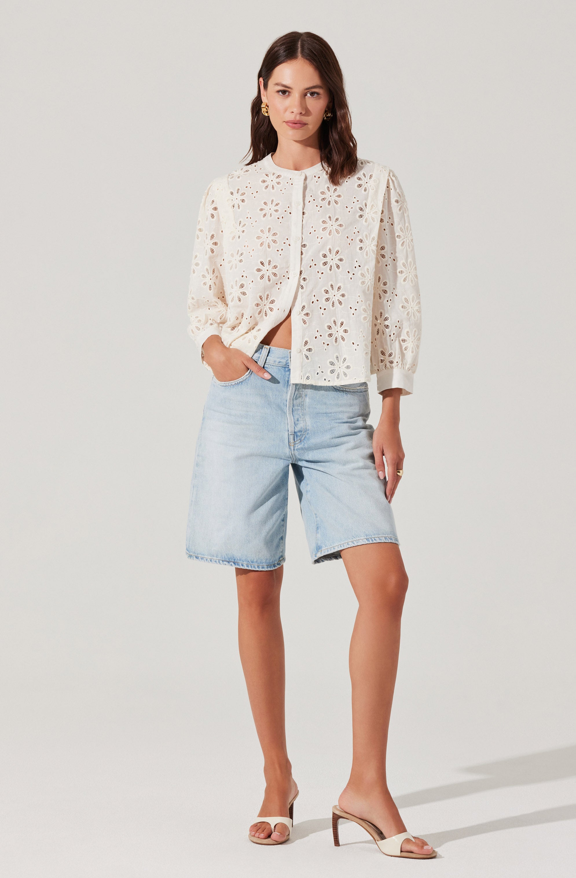 Savanna Eyelet Button Up Top、mySite、solidvoid
