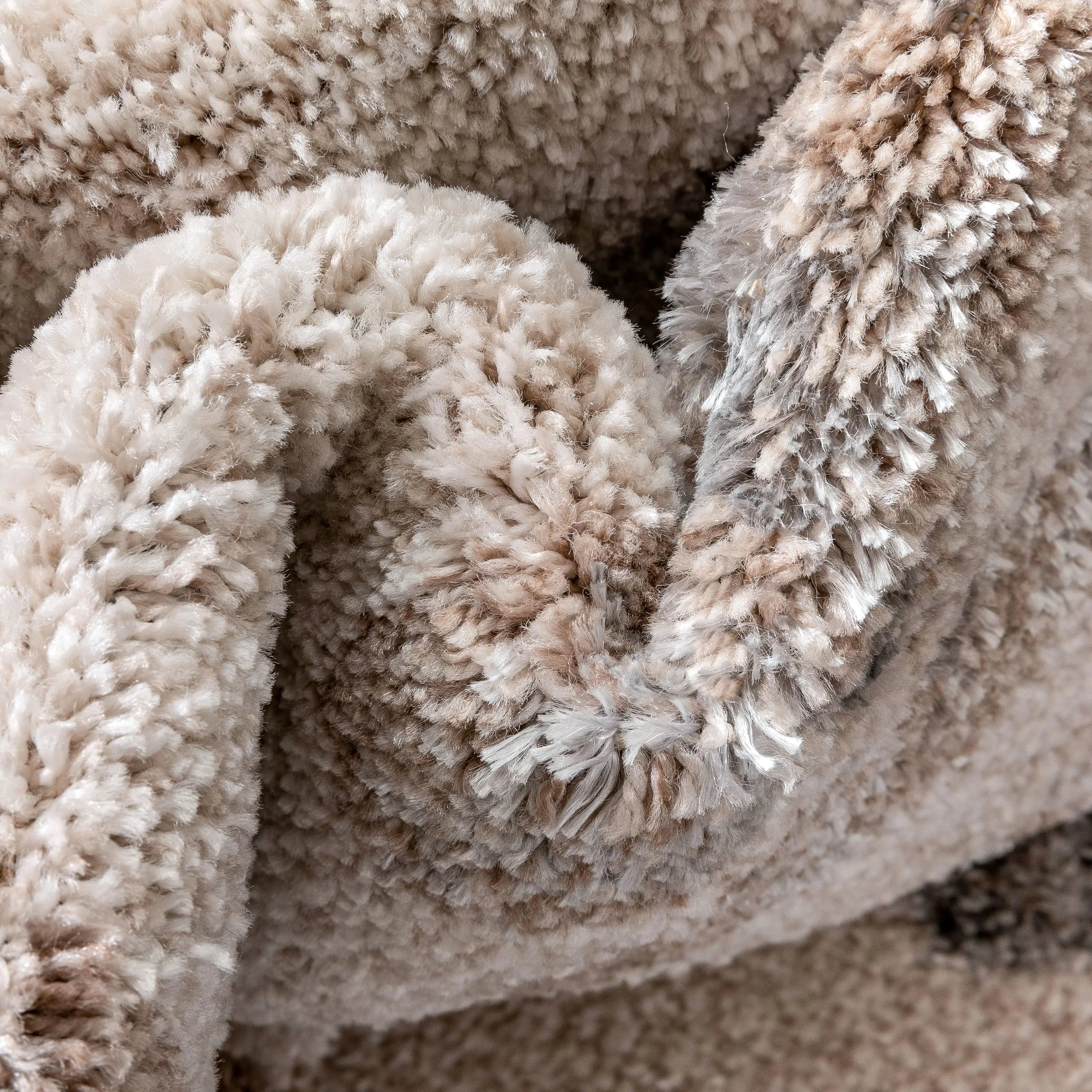 Myra Abstract Leaf Pattern Ivory Vintage Rug、mySite、gigharbornorthrealestate