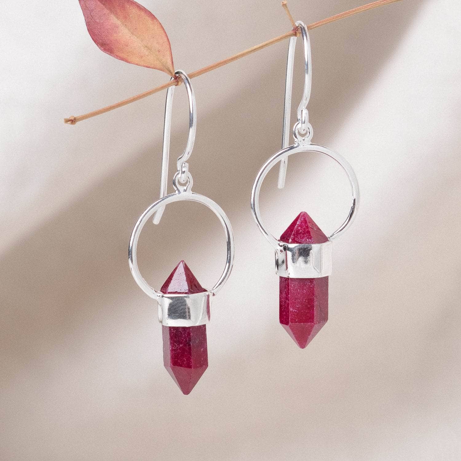 Ruby Crystal Point Earrings、mySite、hinf8tx79