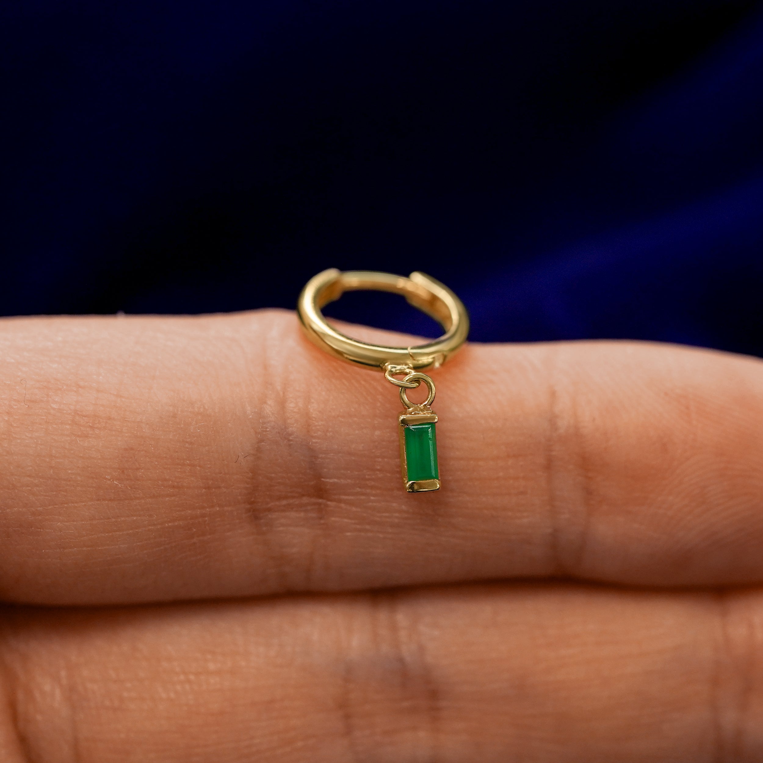 Baguette Emerald Dangle Hoop、mySite、hinf8tx79