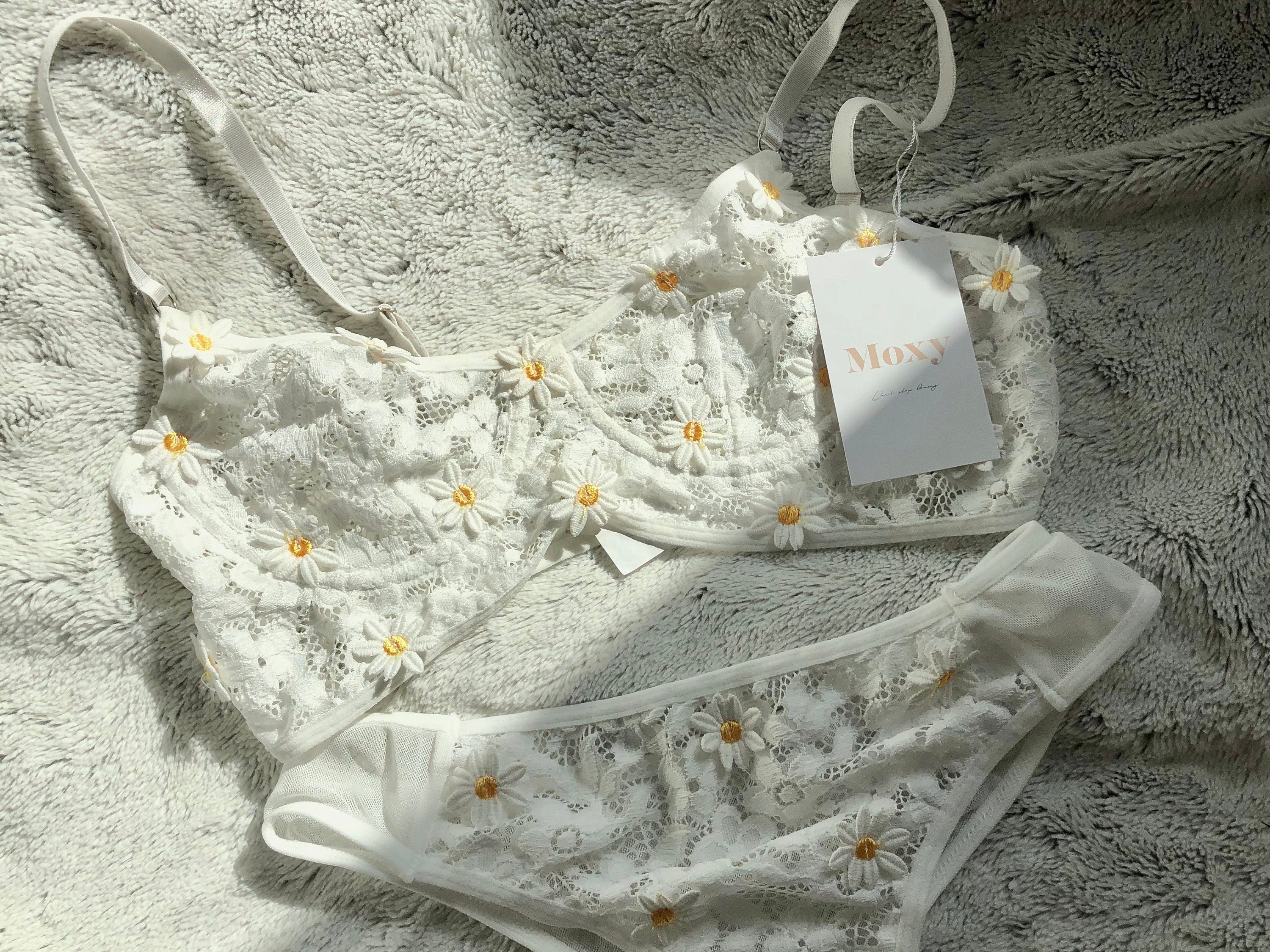 Wild White Flower Lingerie、mySite、bengalsvssteelers
