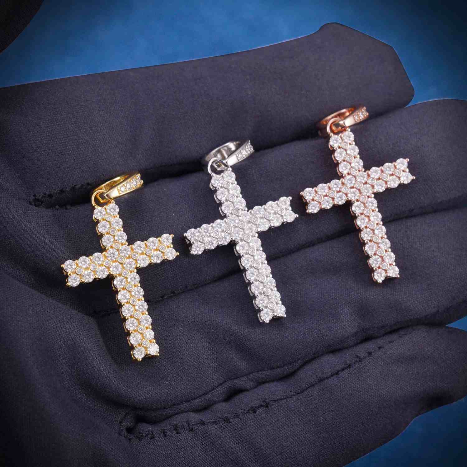 Moissanite 2 Row Mini Cross Pendant 14K Gold、mySite、hinf8tx79