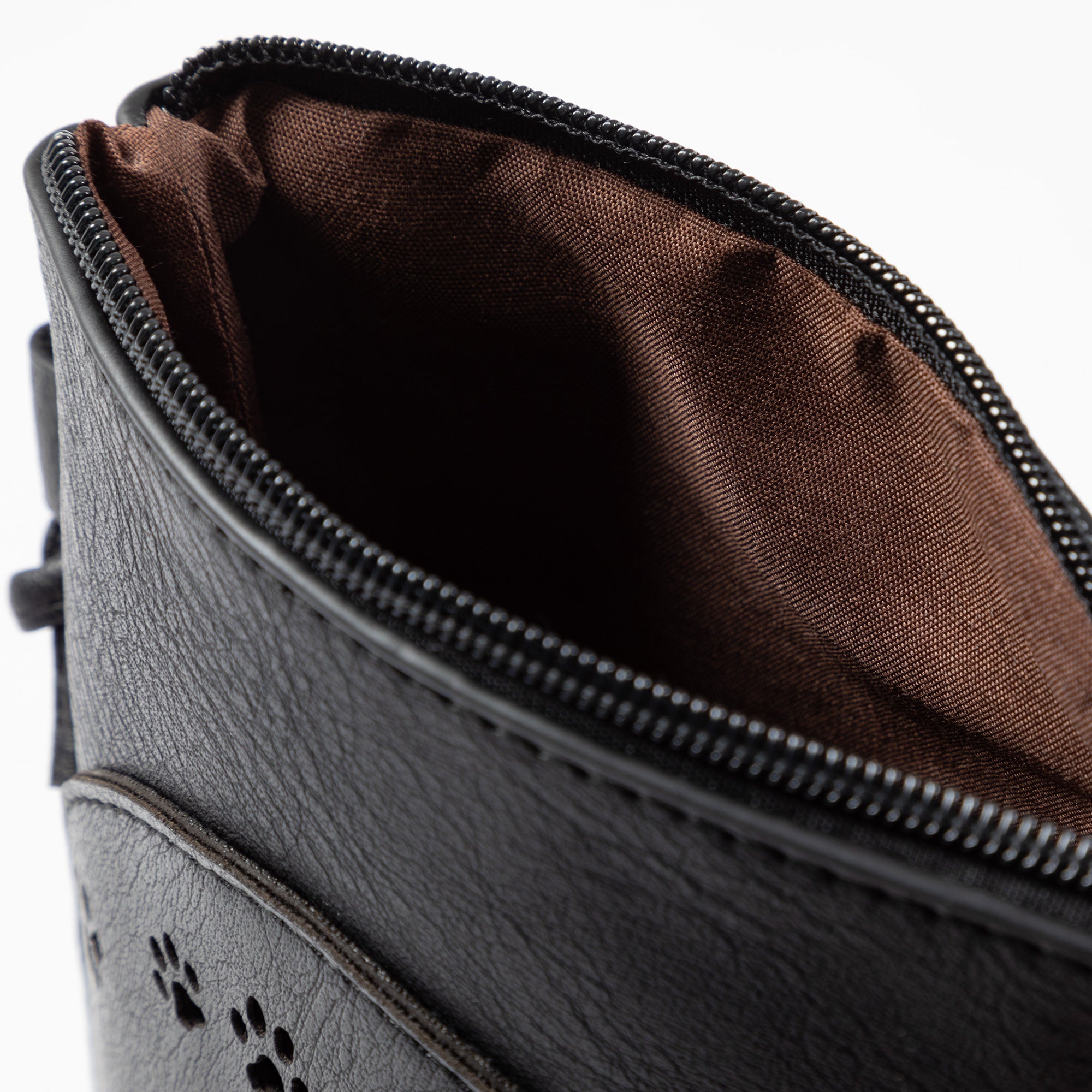 Cut Out Paws Crossbody Purse、mySite、camillekostekn