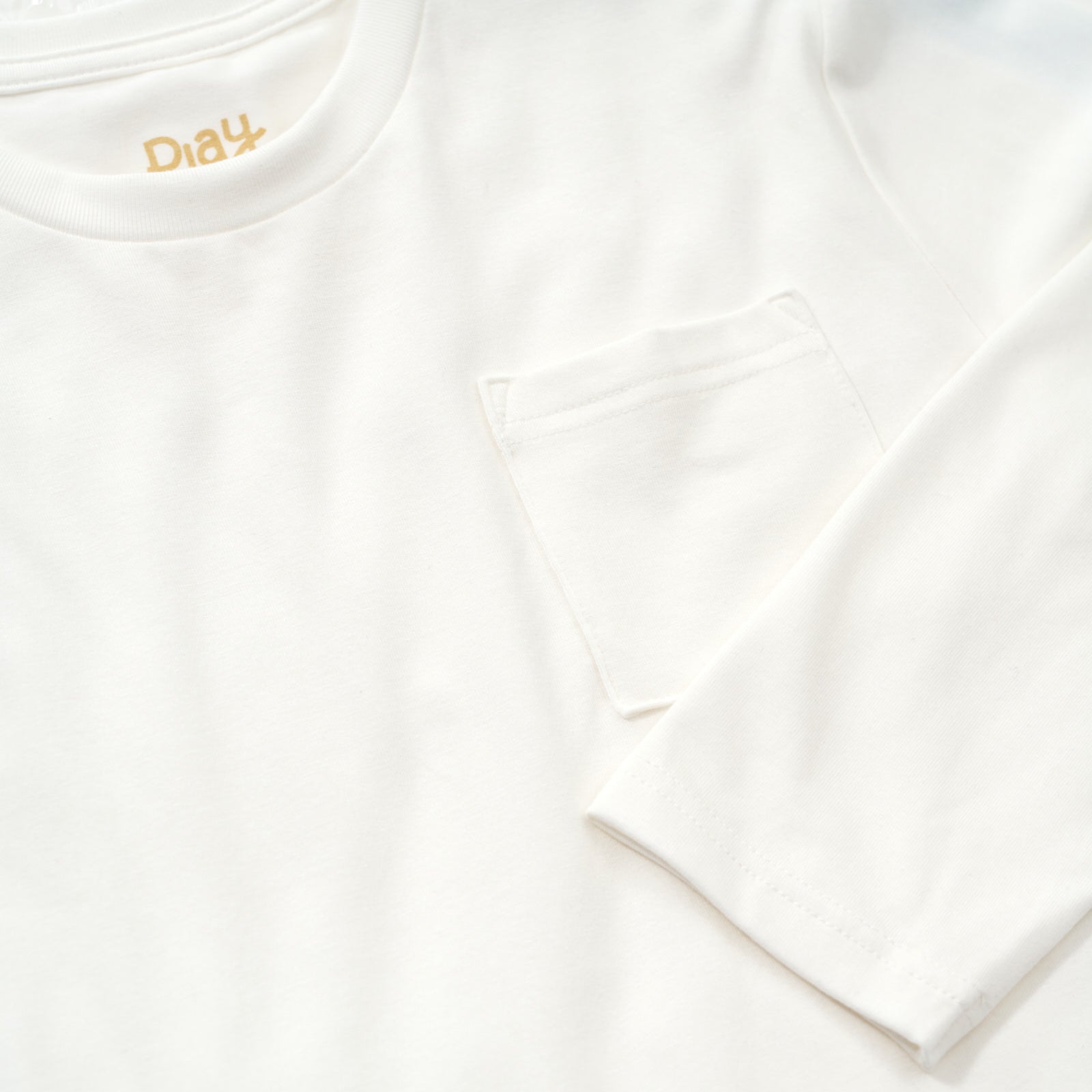 Soft White Long Sleeve Relaxed Pocket Tee、mySite、g9winljtr