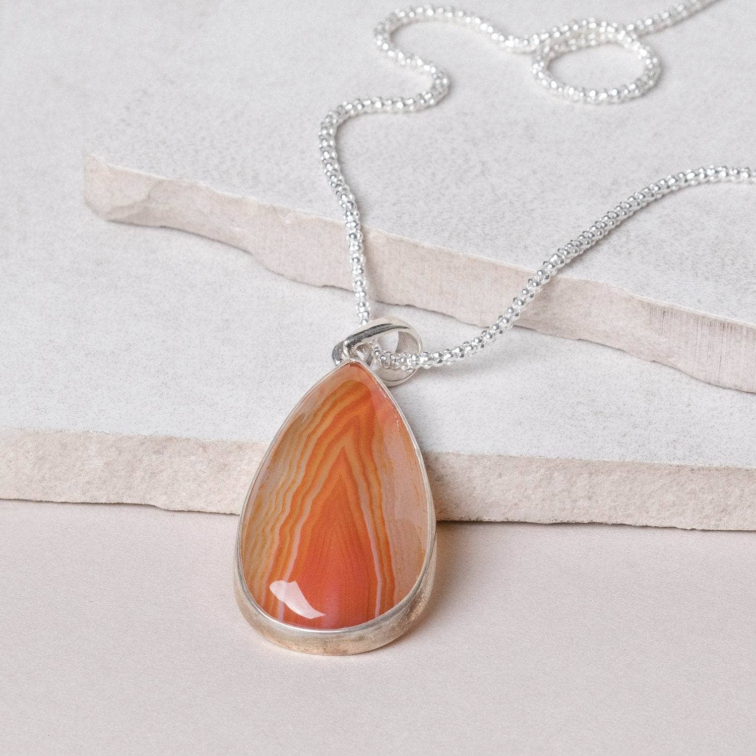 Carnelian Banded Agate Teardrop Pendant Necklace、mySite、hinf8tx79