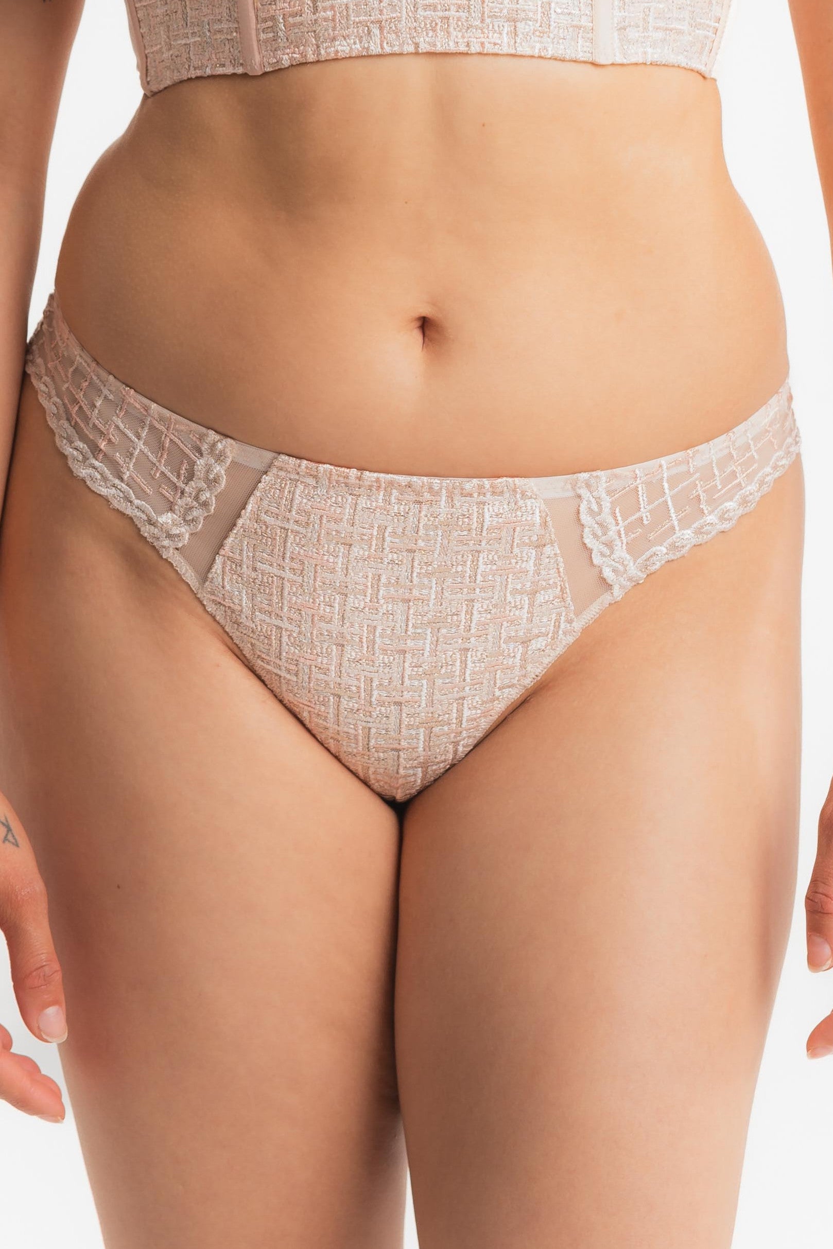  Louisa Bracq Tweegy Tanga、mySite、justintrudeaud