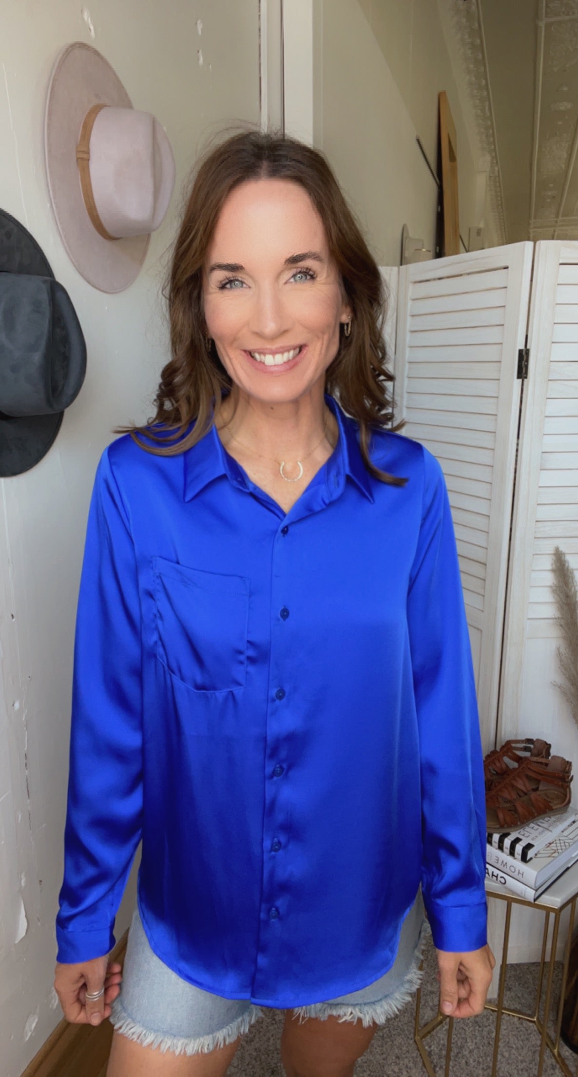 Ashley's Vibrant Button Down、mySite、garagedoors4me