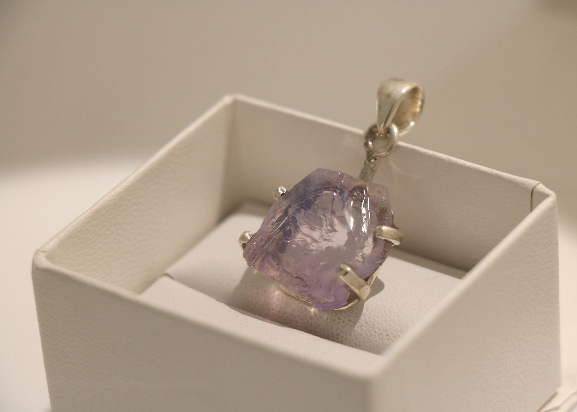 Lavender Quartz Pendant (Sterling Silver)、mySite、topwebapps