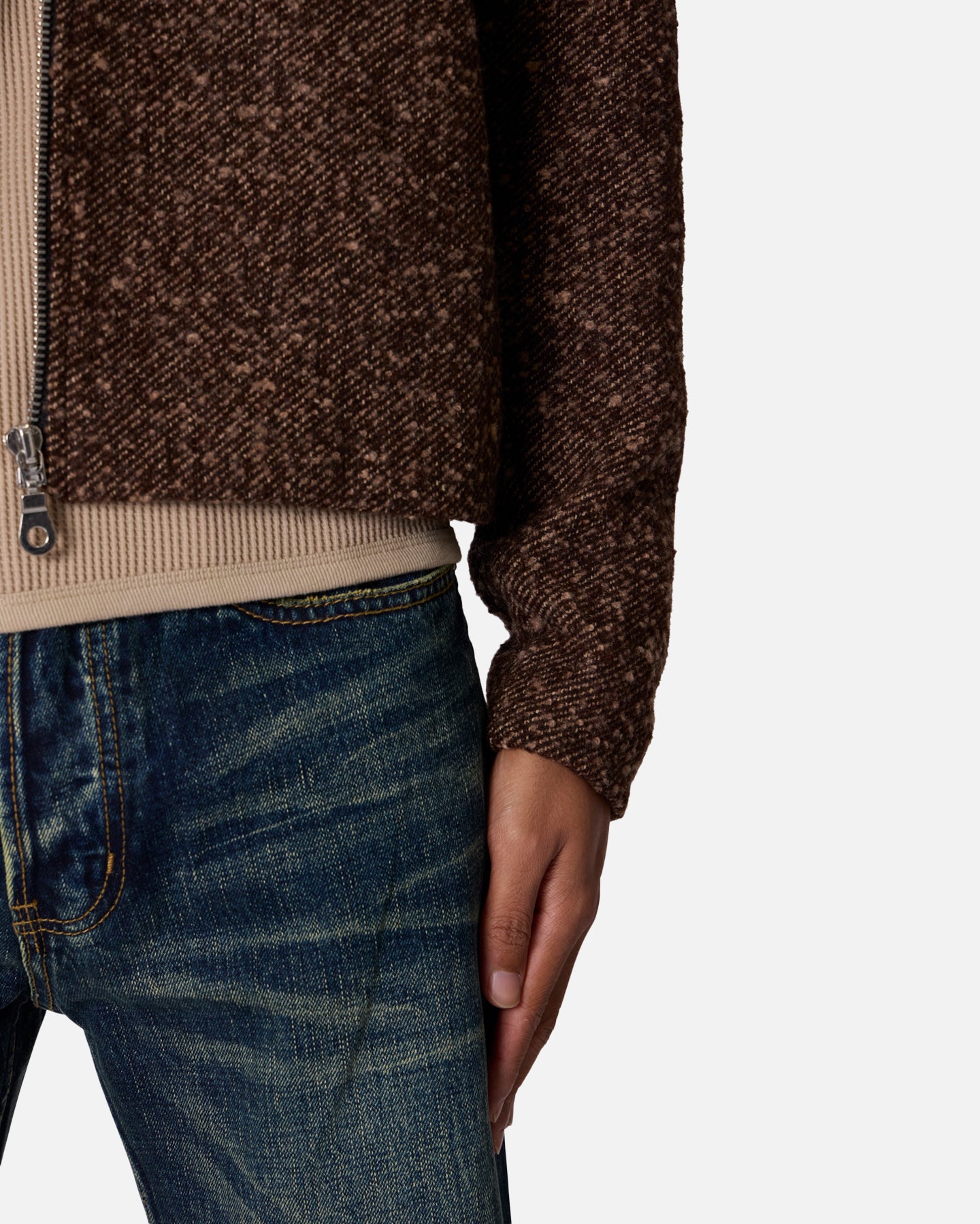 {product_title} - {shop_name}