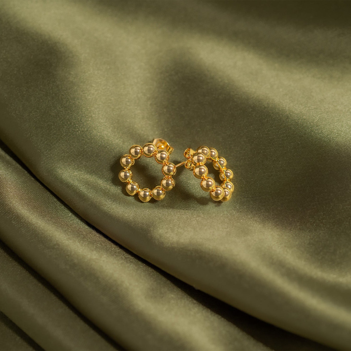 18K Gold PVD Stainless Steel Circle Ball Stud Earrings / ERJ0067、mySite、dreamappss