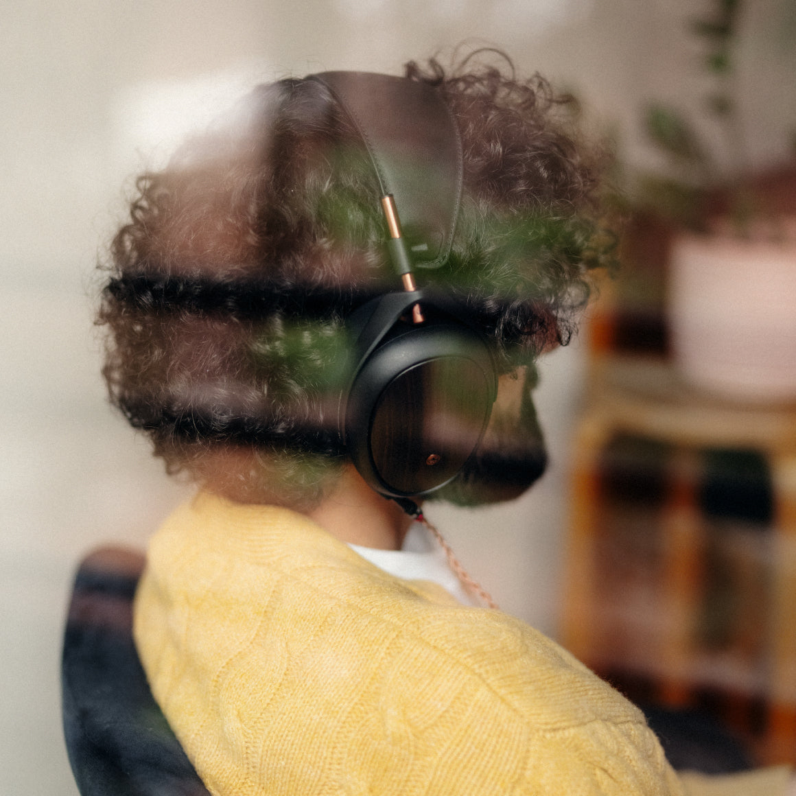  Meze - LIRIC II、mySite、merchandisen