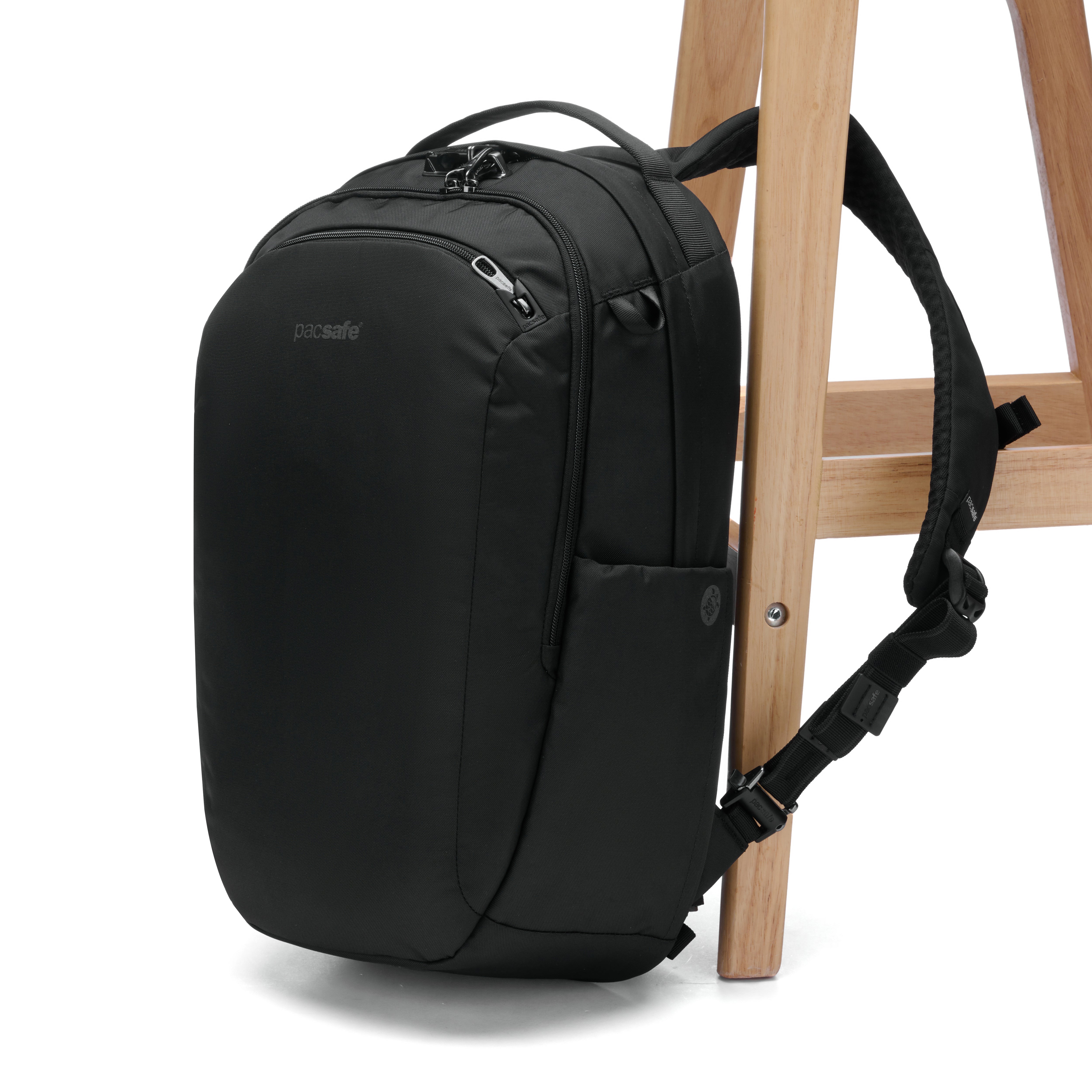 Pacsafe® V 26L anti-theft tour backpack、mySite、garagedoors4me