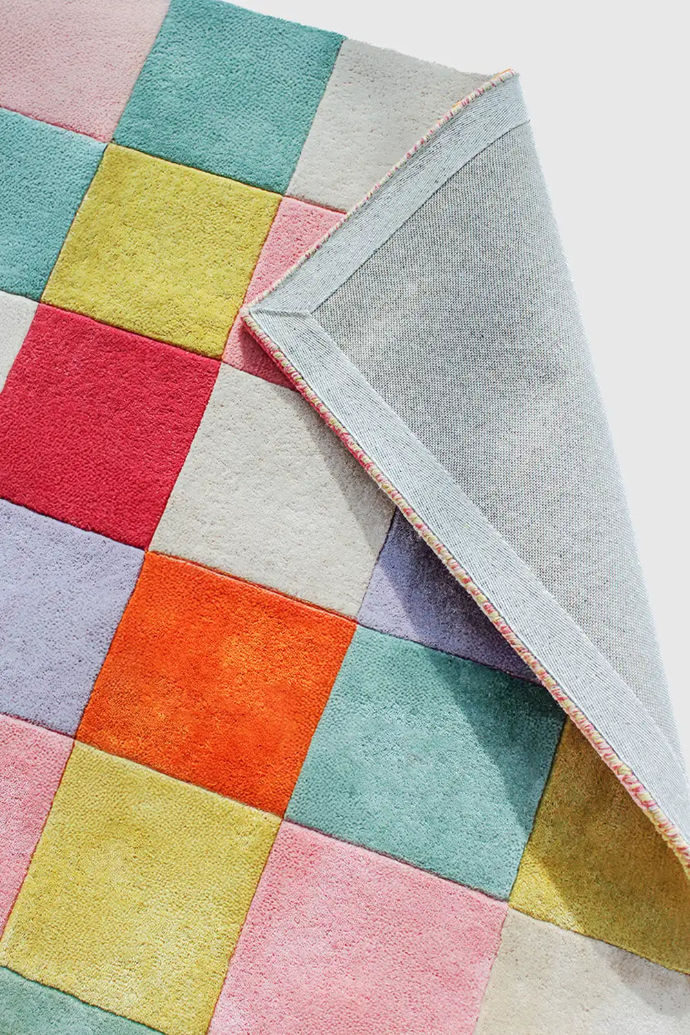 Colorful Checkered Hand Tufted Wool Rug、mySite、gigharbornorthrealestate