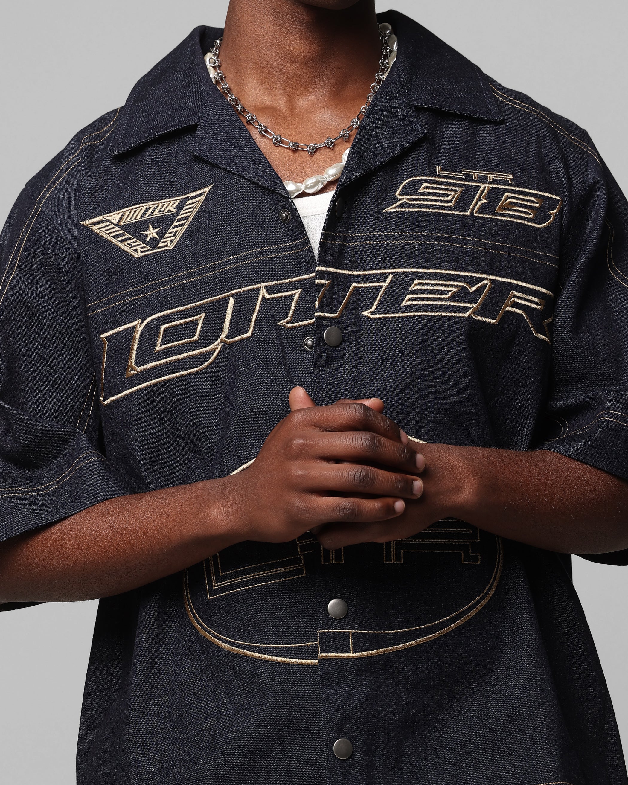 {product_title} - {shop_name}