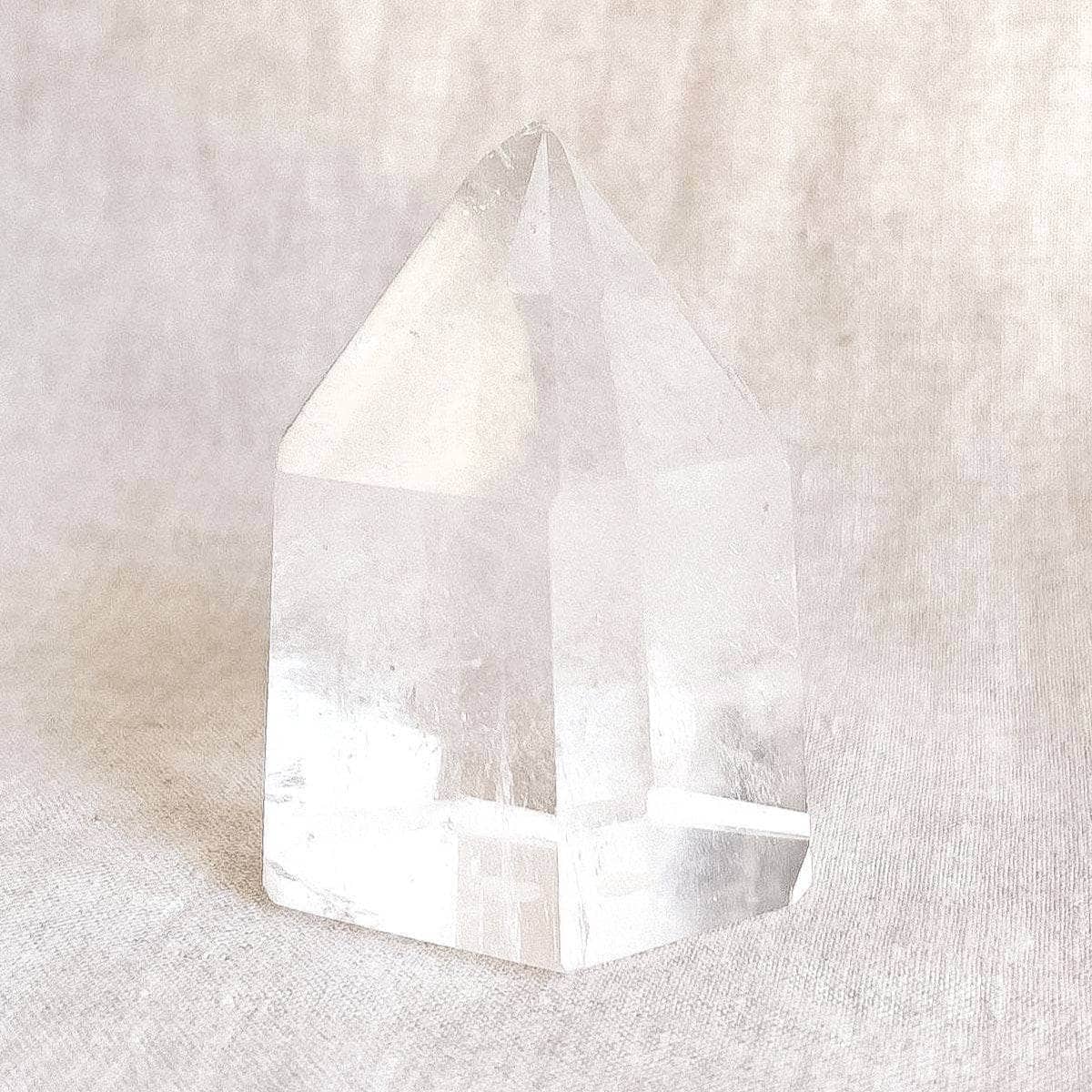 Clear Quartz Crystal Point - Large - 1 of a Kind、mySite、hinf8tx79