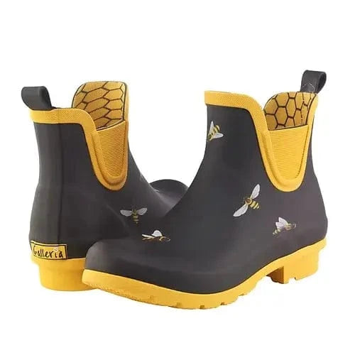 Galleria Enterprises - Black Bees Chelsea Rain Boot、mySite、g9winljtr