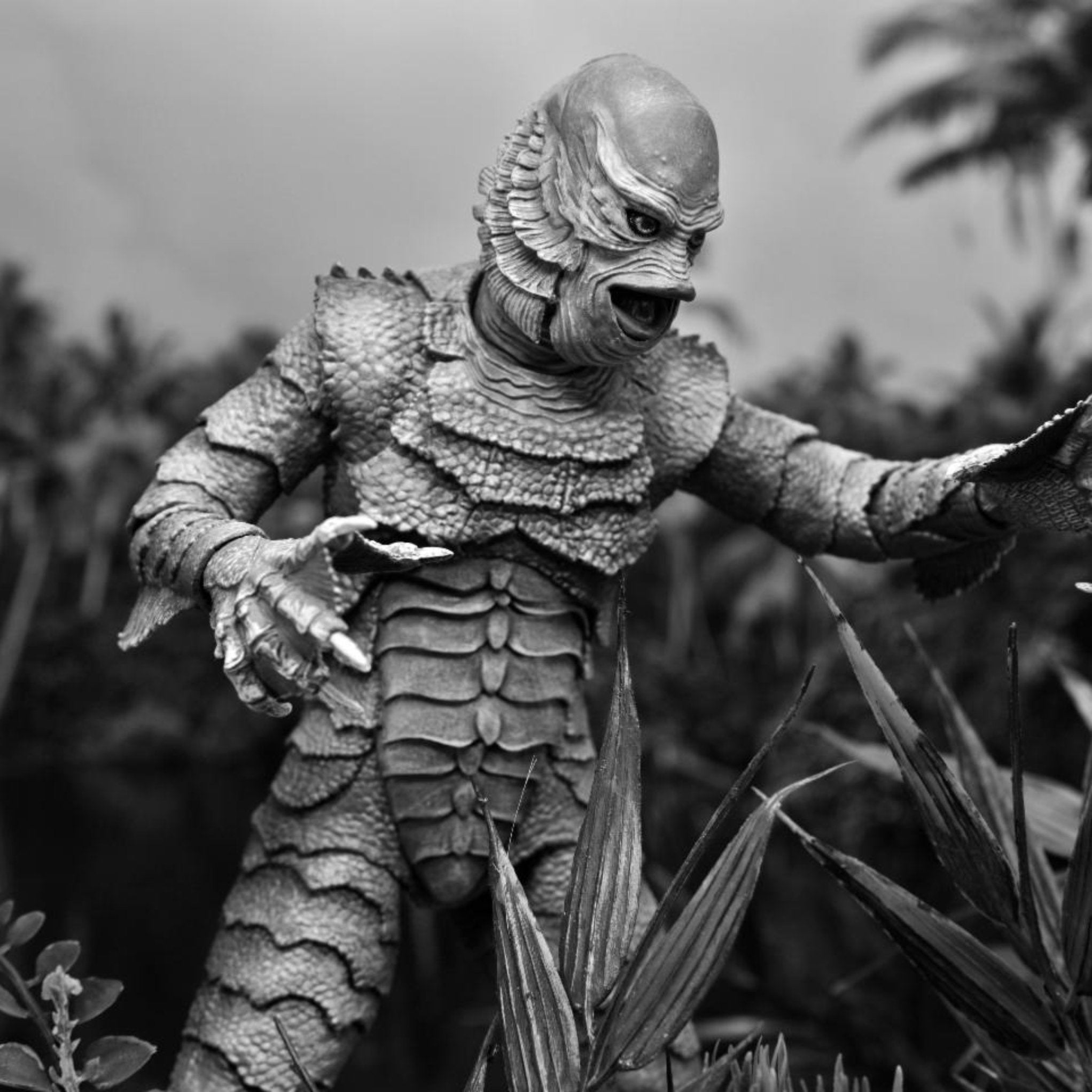NECA Universal Monsters Creature from the Black Lagoon (Black & White)、mySite、hgirdovlk