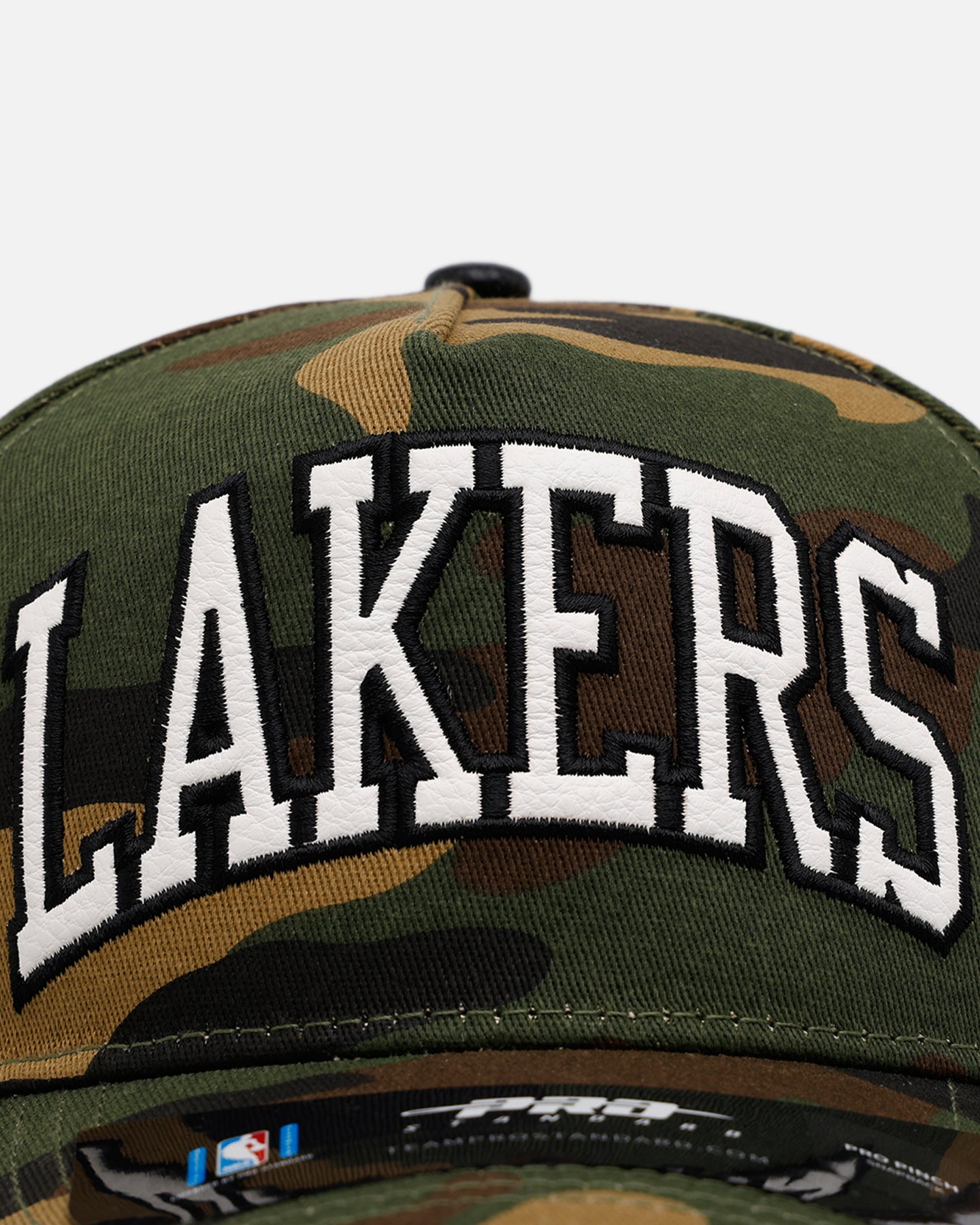 Pro Standard Los Angeles Lakers 'Woodland Camo' Pro Pinch Snapback Camo、mySite、zt4zffjzw