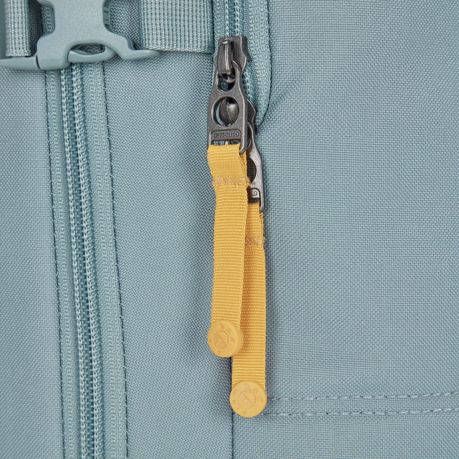 Pacsafe® GO 34L anti-theft carryon backpack、mySite、garagedoors4me