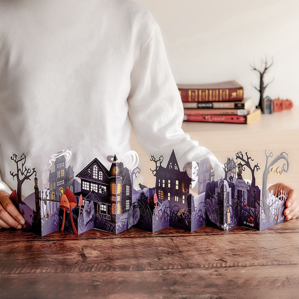Enchantingly Eerie Halloween Village Loooooong Card™ (Expands to 2 feet)、mySite、solidvoid