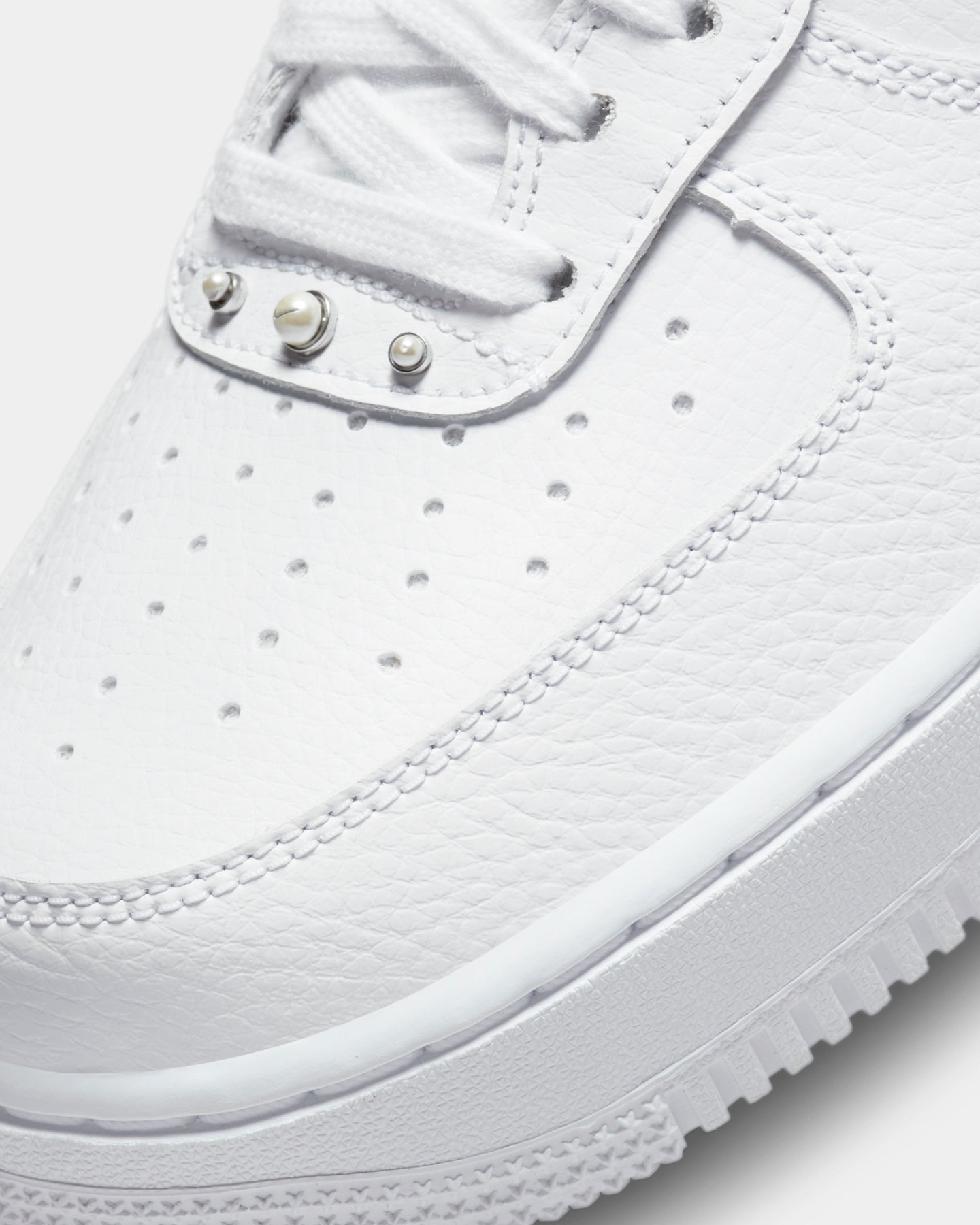 Nike Women's Air Force 1 '07 SE White/White/Metallic Silver/Black、mySite、zt4zffjzw