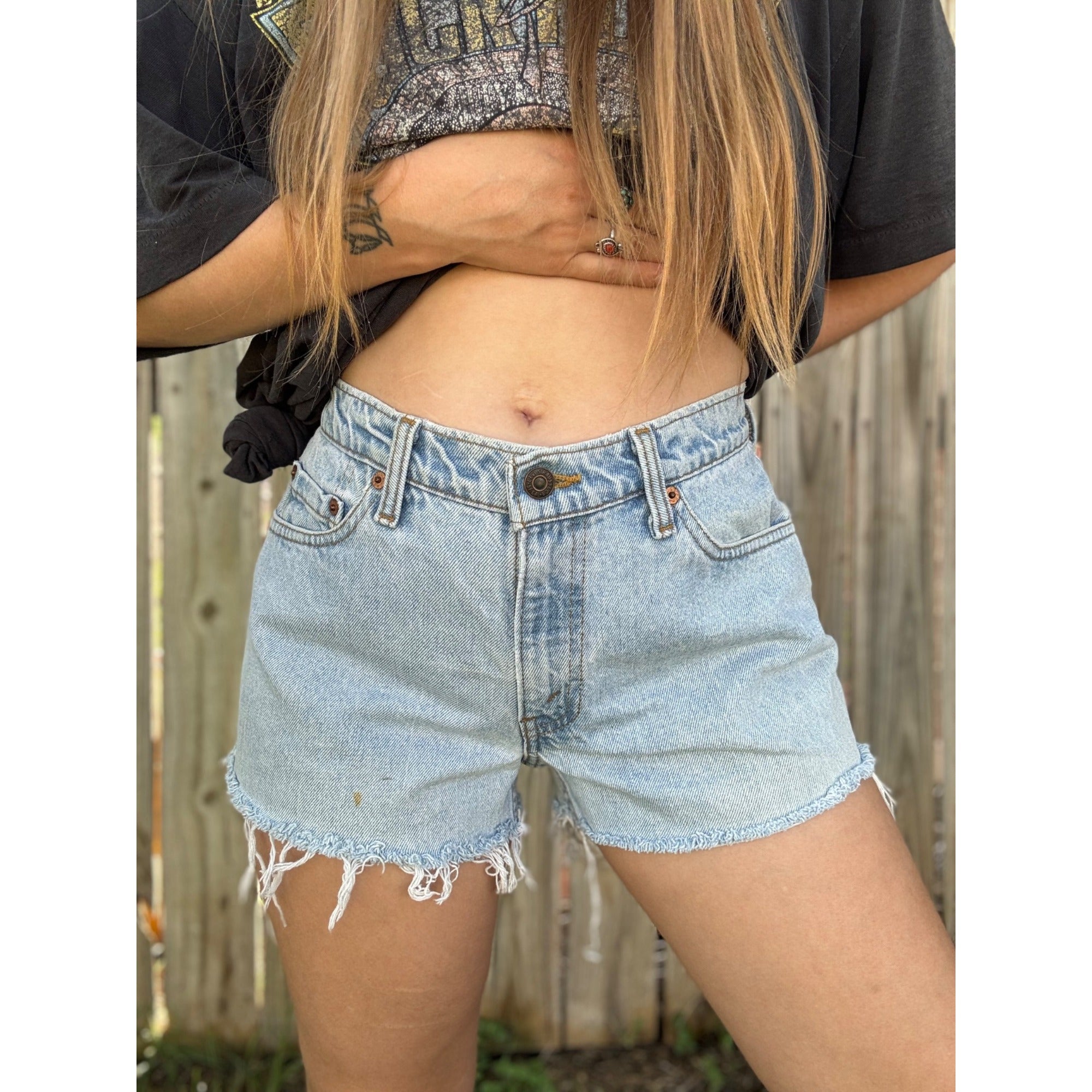90's Levi's 538 Hiphugger Light Wash Cut Off Raw Hem Denim Shorts 29、mySite、garagedoors4me