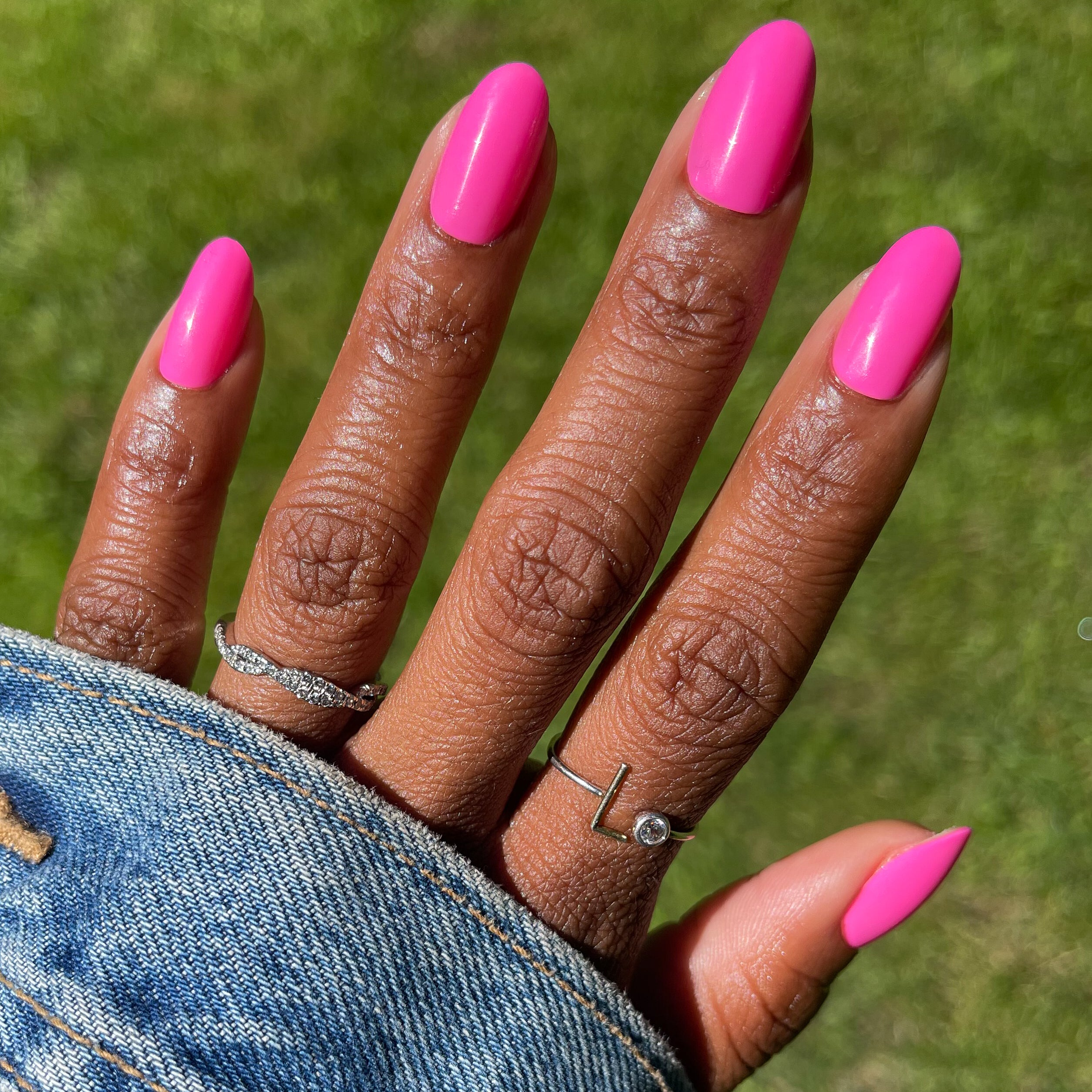 Neon Flamingo | Oval | Medium、mySite、solidvoid