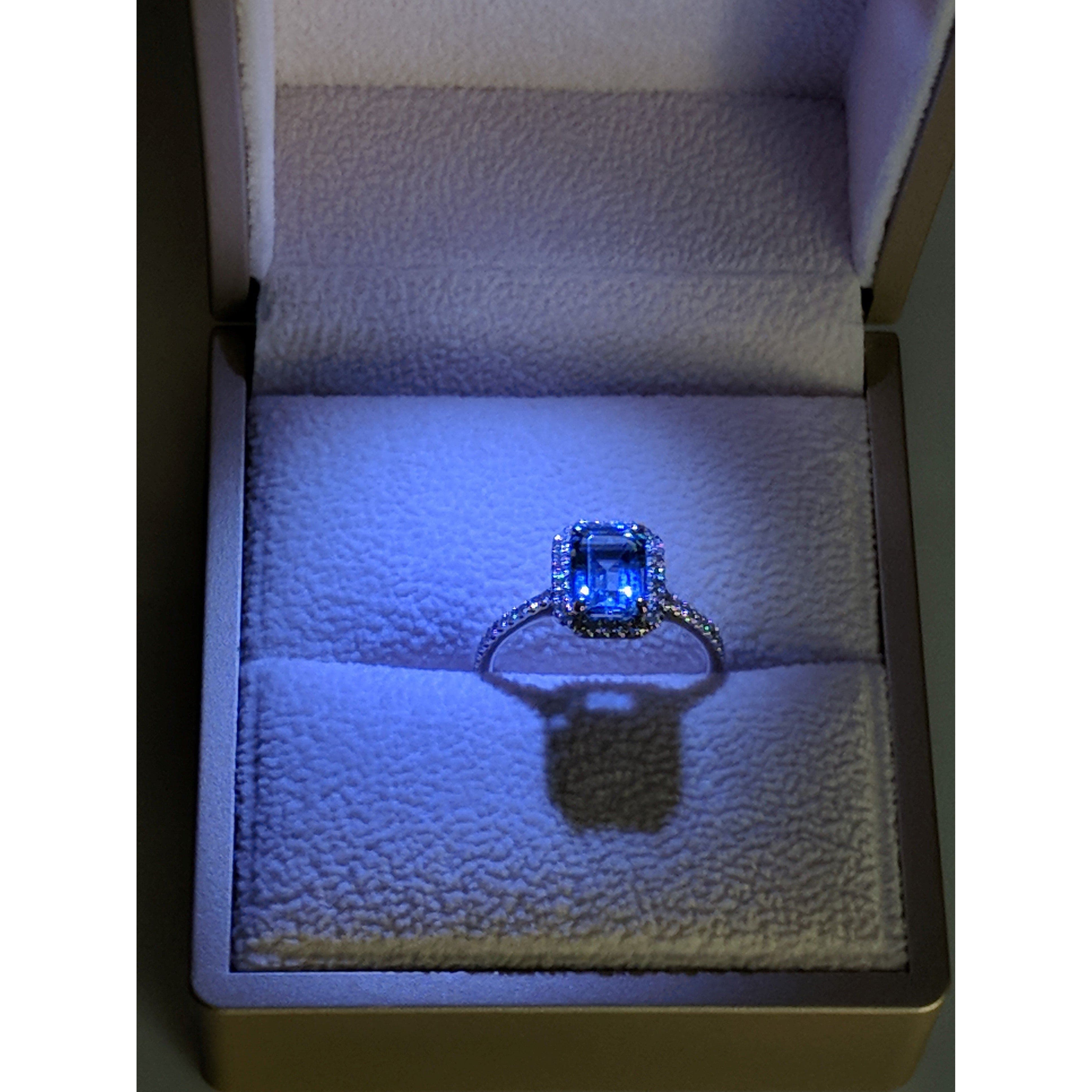 Aquamarine and Diamond Halo Ring, 14K Gold, Emerald Cut-Extraordinary!、mySite、g9winljtr