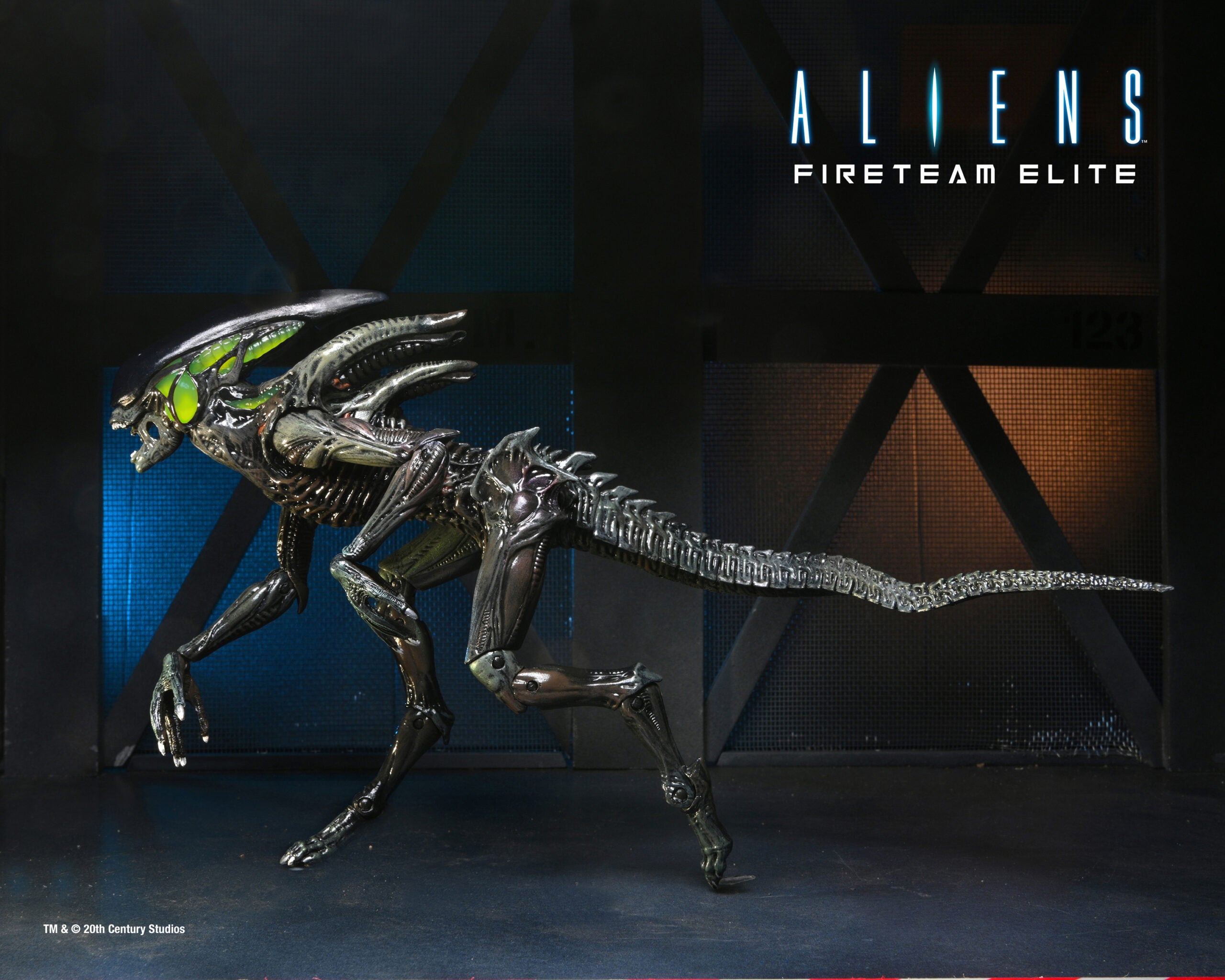 NECA Aliens 7 Scale Fireteam Elite Spitter (Series 2)、mySite、hgirdovlk