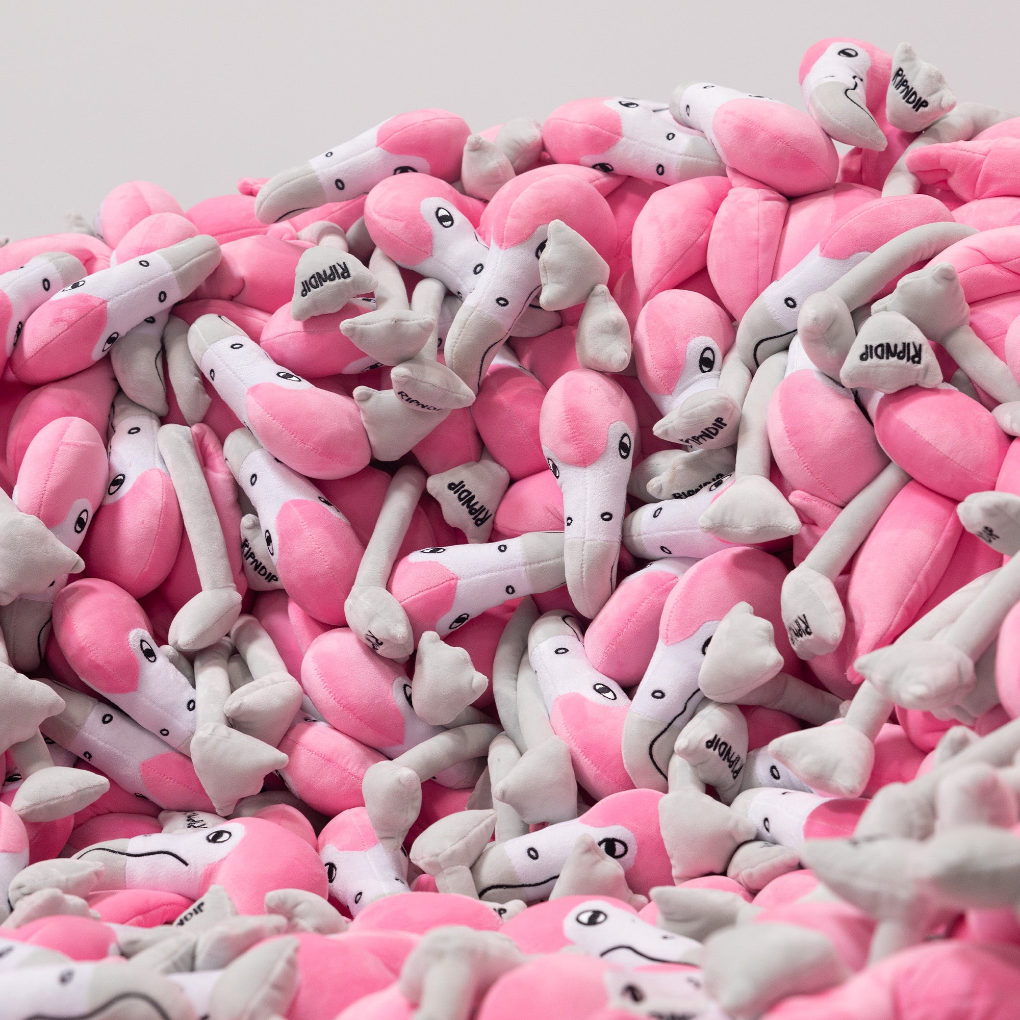  Flamingo Plush Chair、mySite、merchandisen