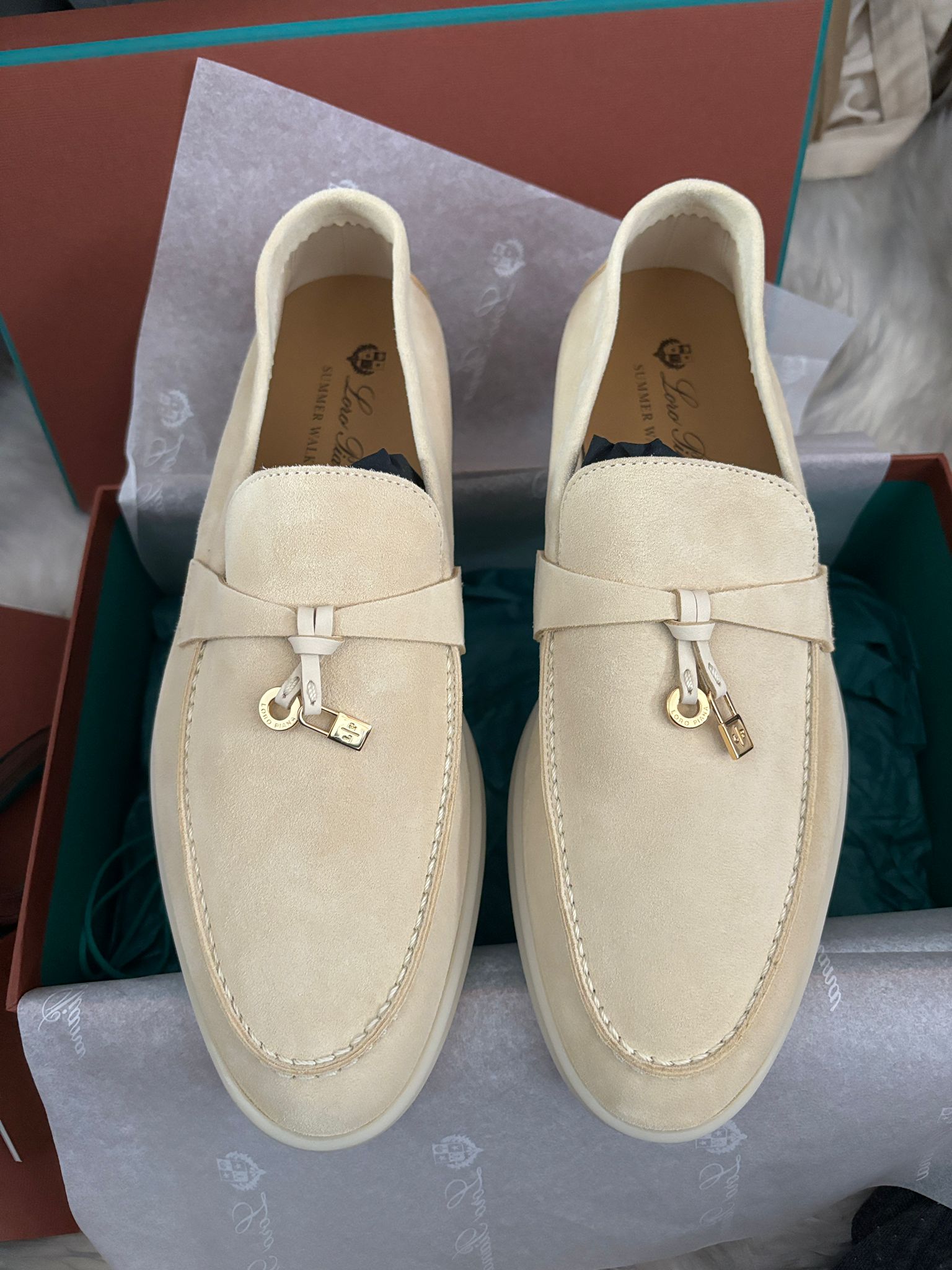 Loro Piana Summer Charms Walk Loafers (Butter)、mySite、garminoutage.com