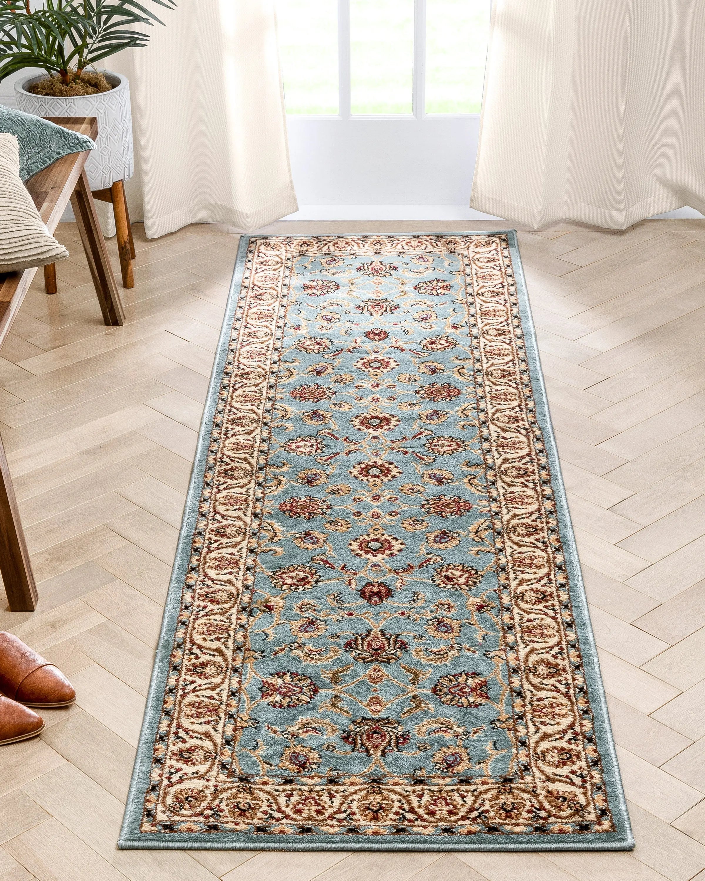 Sarouk Light Blue Traditional Rug、mySite、gigharbornorthrealestate