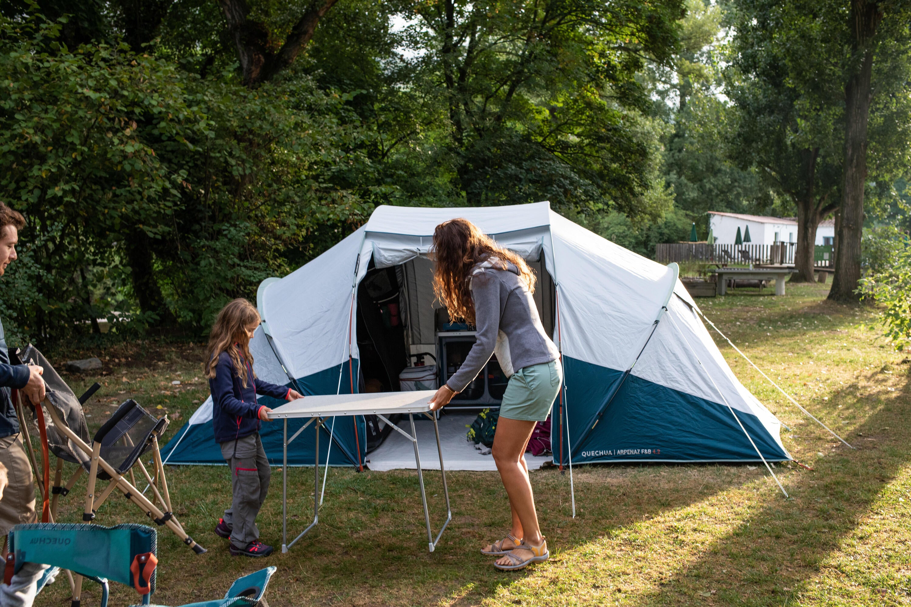 Quechua Arpenaz Fresh & Black Waterproof Family Camping Tent 4 Person 2 Room