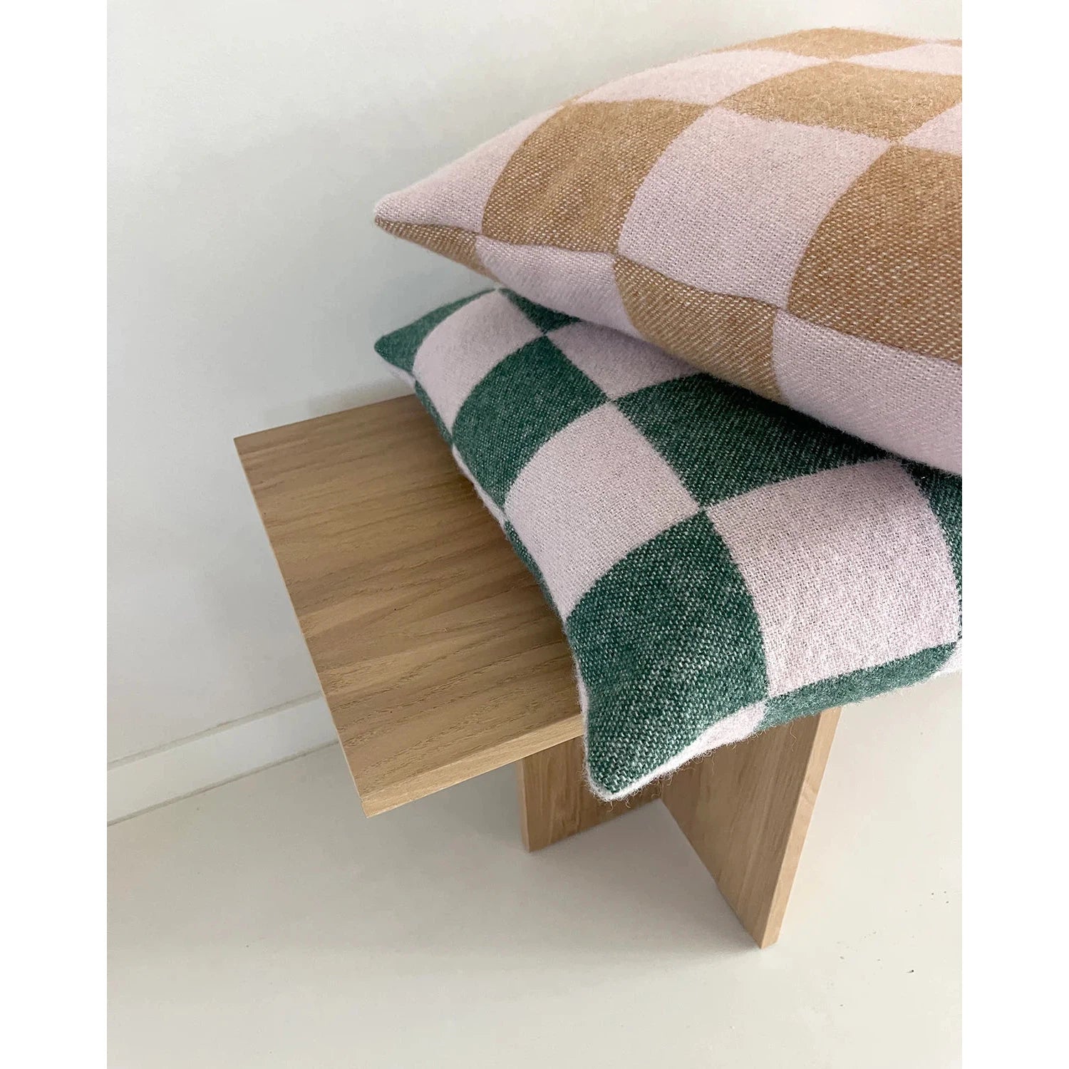 Checkerboard Terra Brown Pink Cushion、mySite、gigharbornorthrealestate