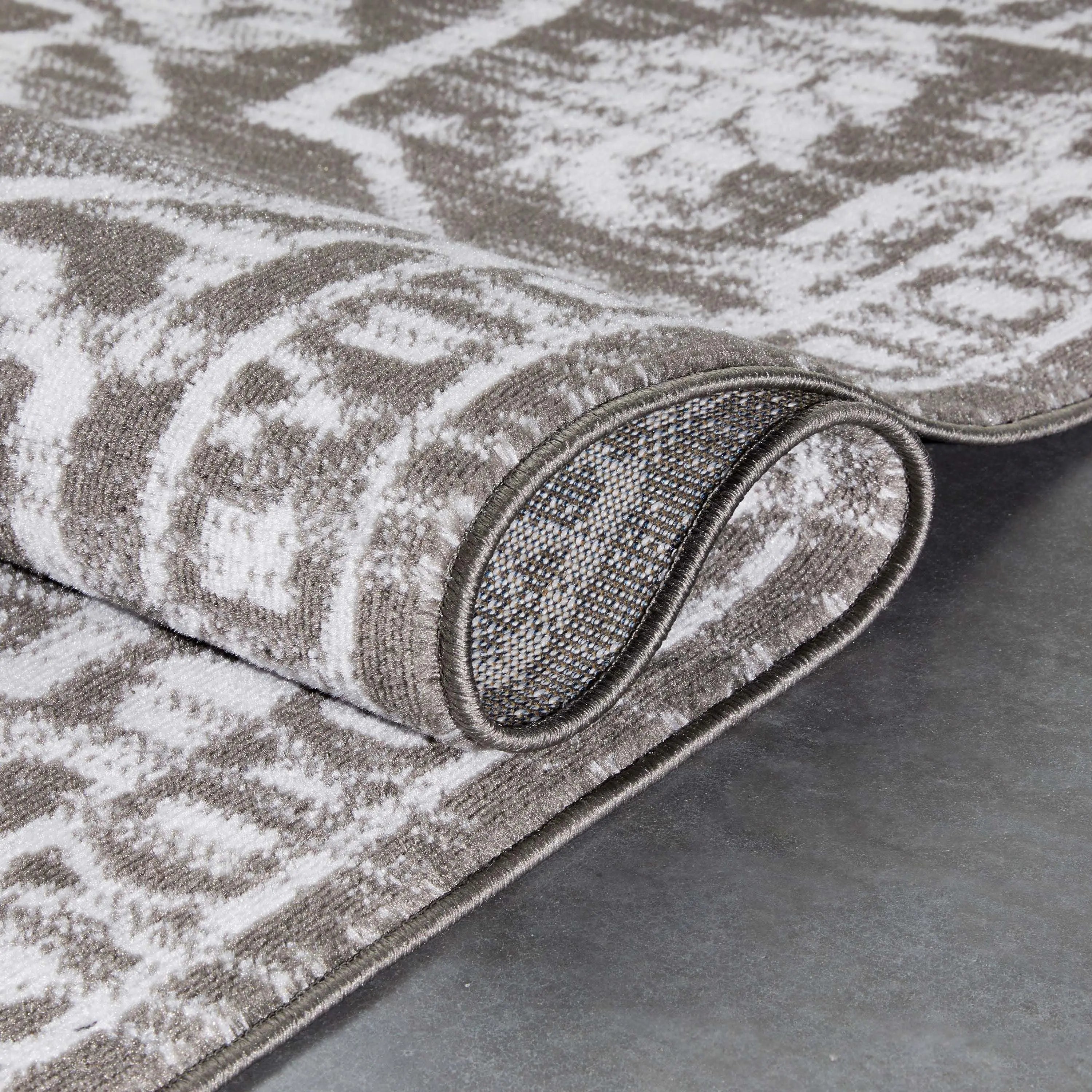 Disa Vintage Medallion Grey Soft Rug By Chill Rugs、mySite、gigharbornorthrealestate