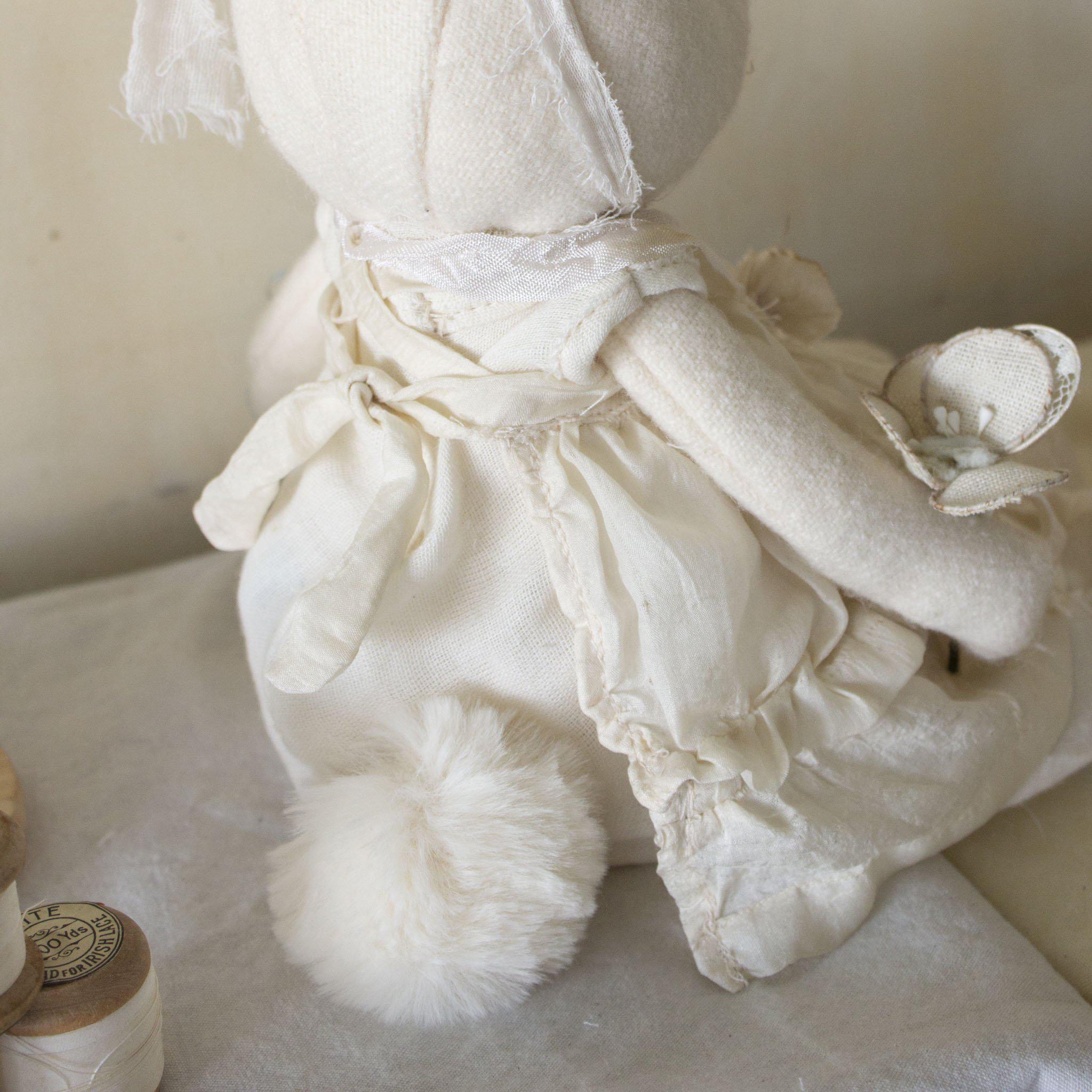 RETIRED - Hutch Studio - Lil Pom Pom - One Of A Kind Bunny、mySite、g9winljtr