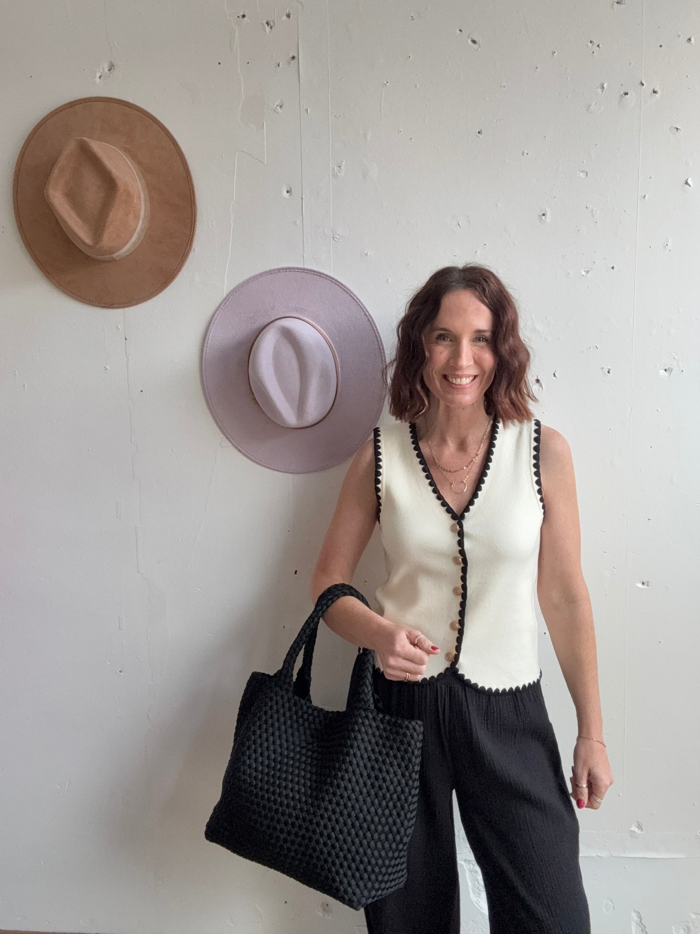 Lisa's Sweater Vest、mySite、garagedoors4me