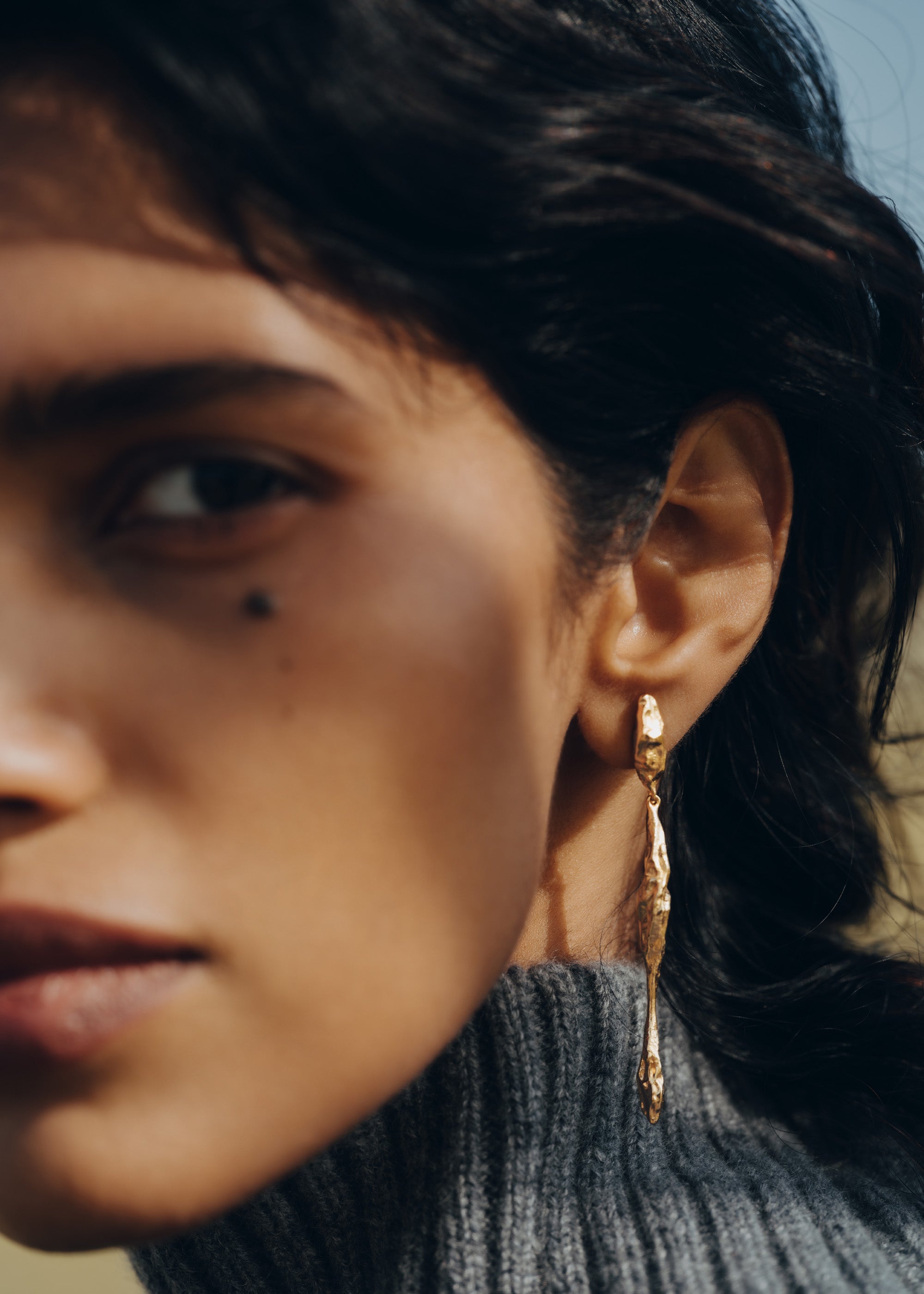 Boucles d��oreilles pendantes Eroz - Dor茅e � l��or 24 carats、mySite、camillekostekn