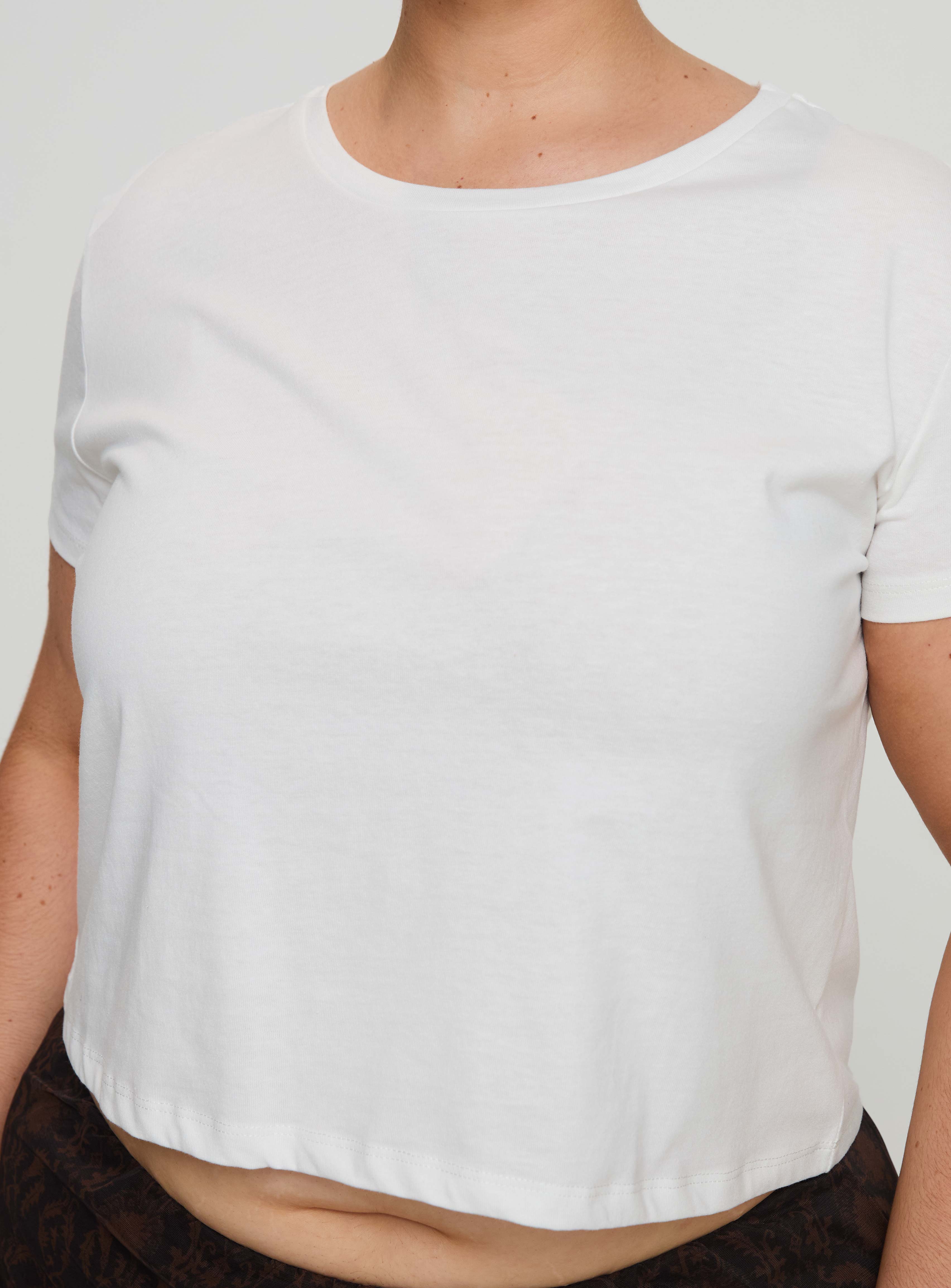 Micah Tee White Curve、mySite、solidvoid