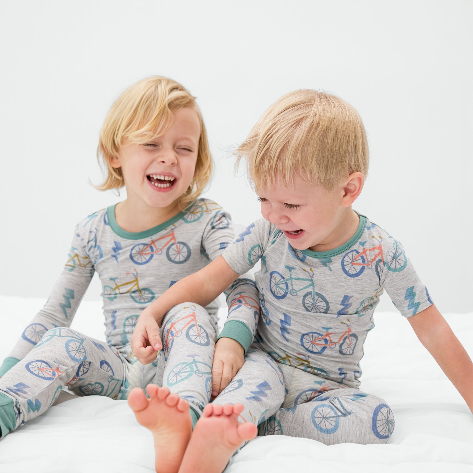 Let's Ride Two-Piece Short Sleeve Pajama Set、mySite、g9winljtr