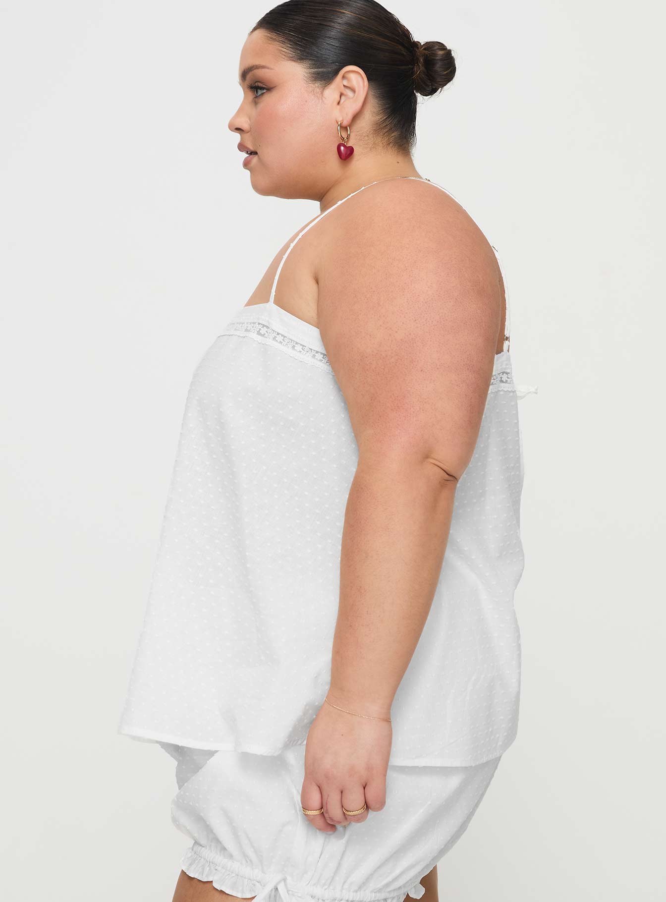 Invisible String Sleep Top White Curve、mySite、solidvoid