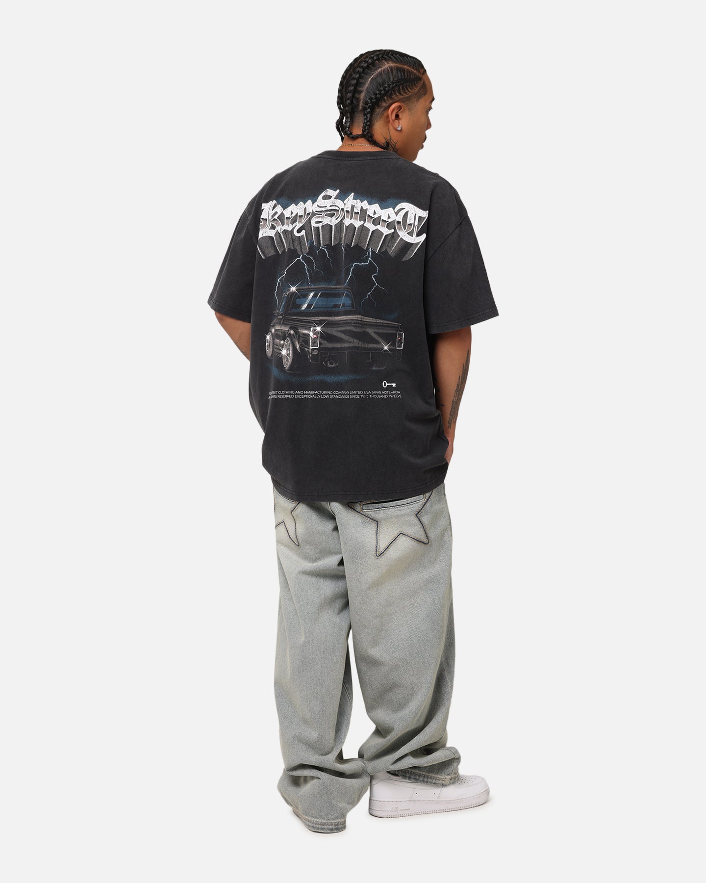 {product_title} - {shop_name}