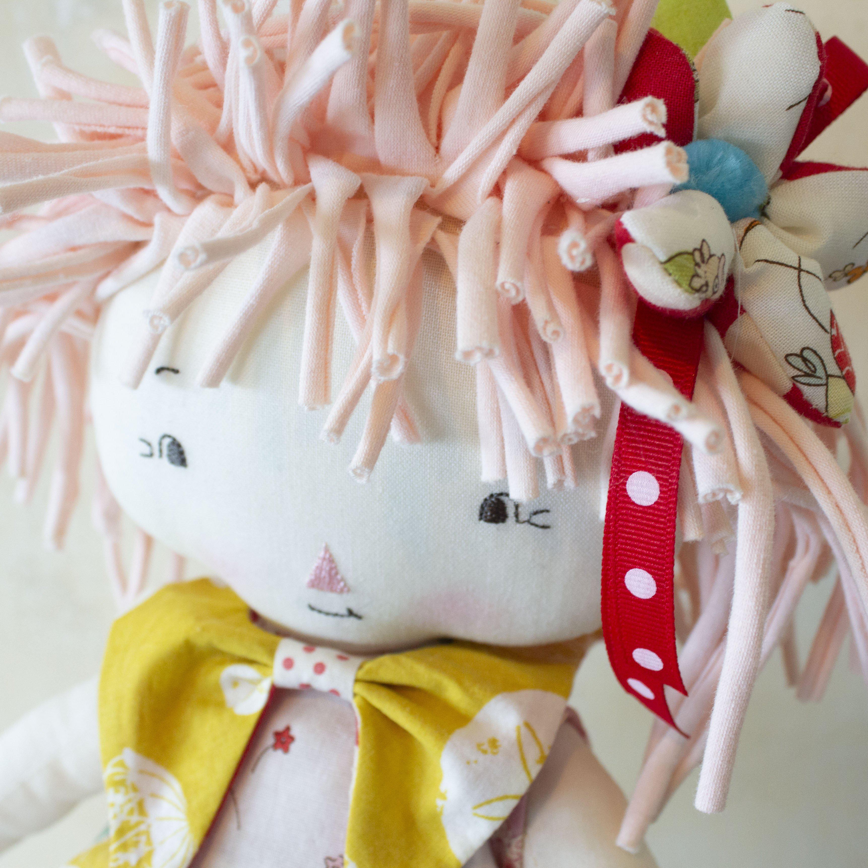 RETIRED - Hutch Studio -Bessie and Bundoll - Make and Mend One of a Kind Doll、mySite、g9winljtr