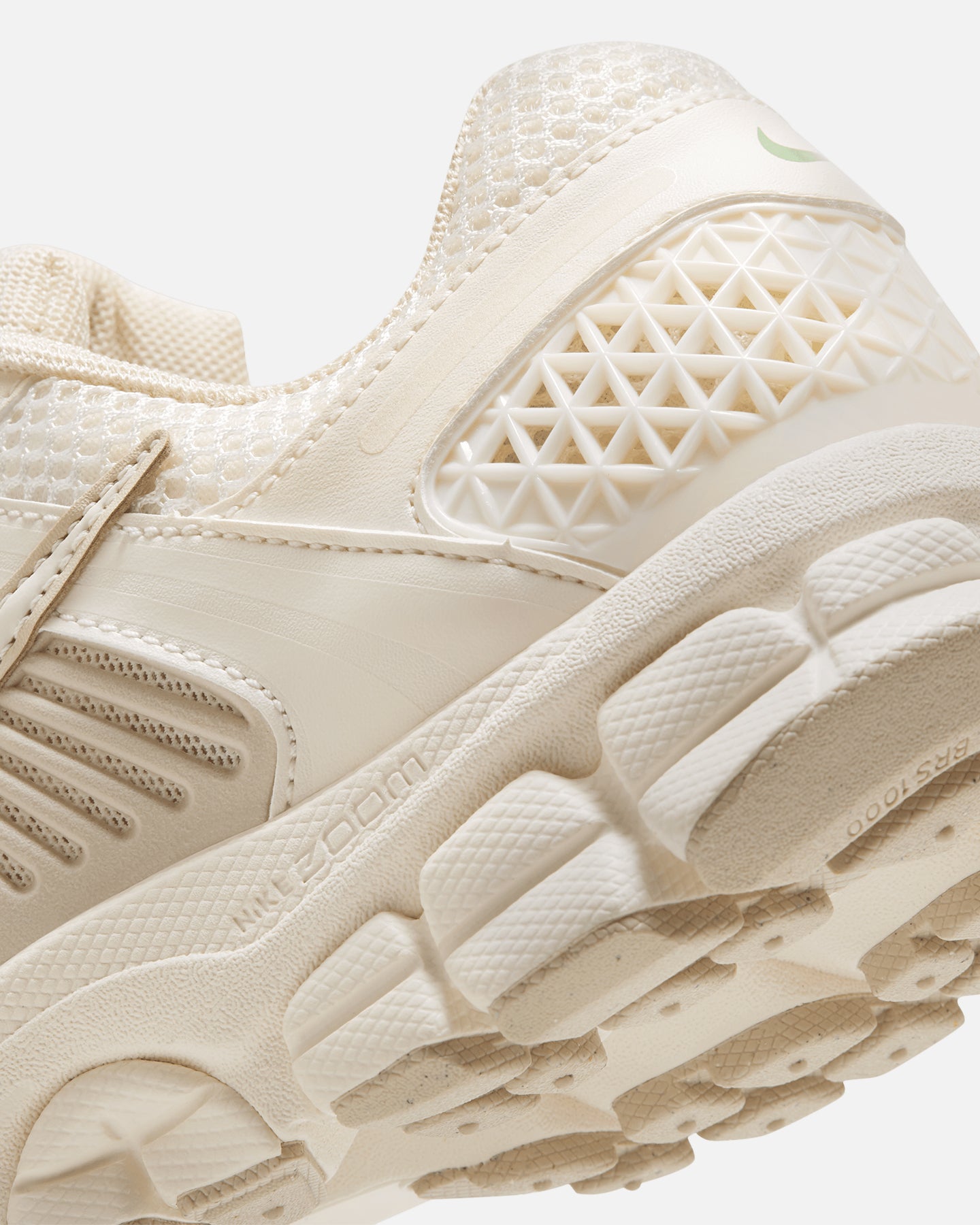 Nike Women's Zoom Vomero 5 Pale Ivory、mySite、zt4zffjzw