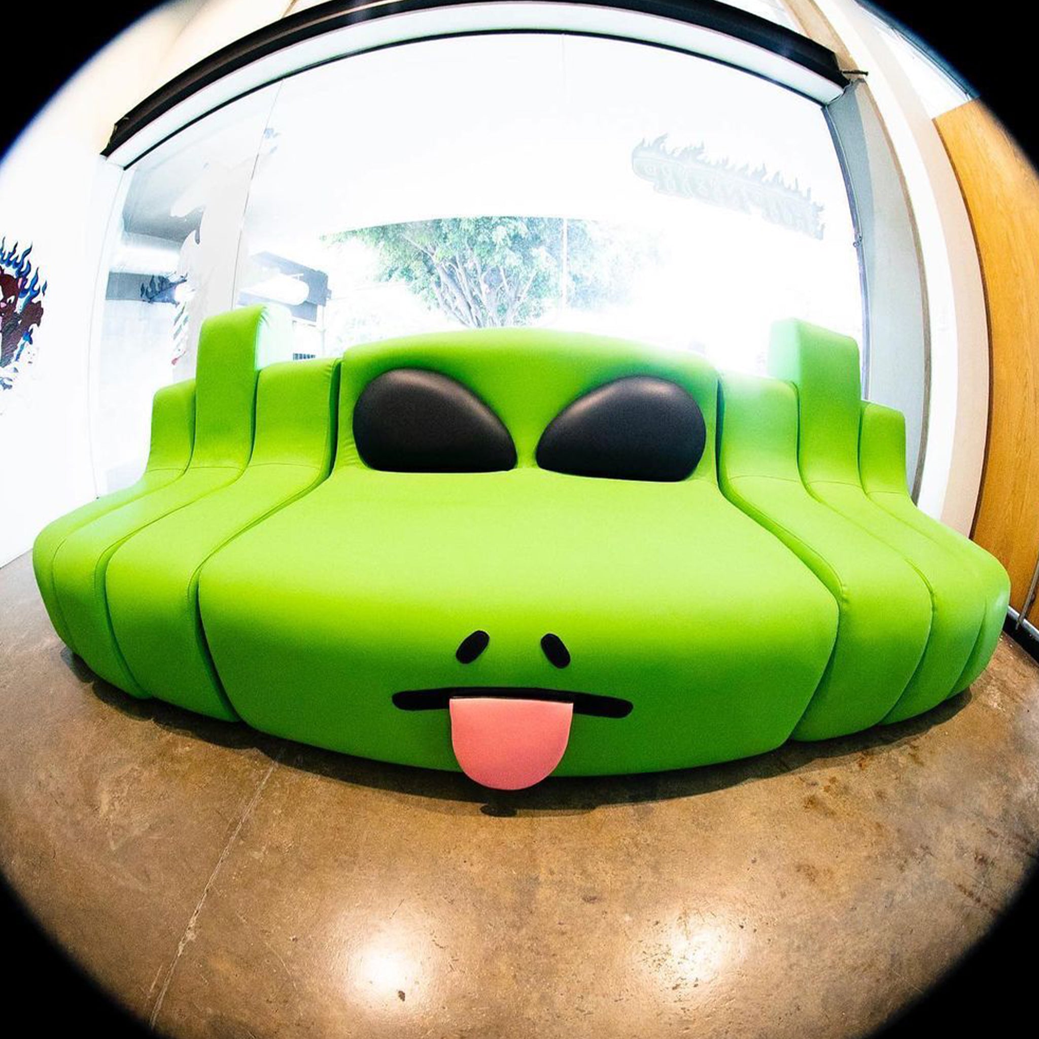  Alien Face Couch、mySite、merchandisen