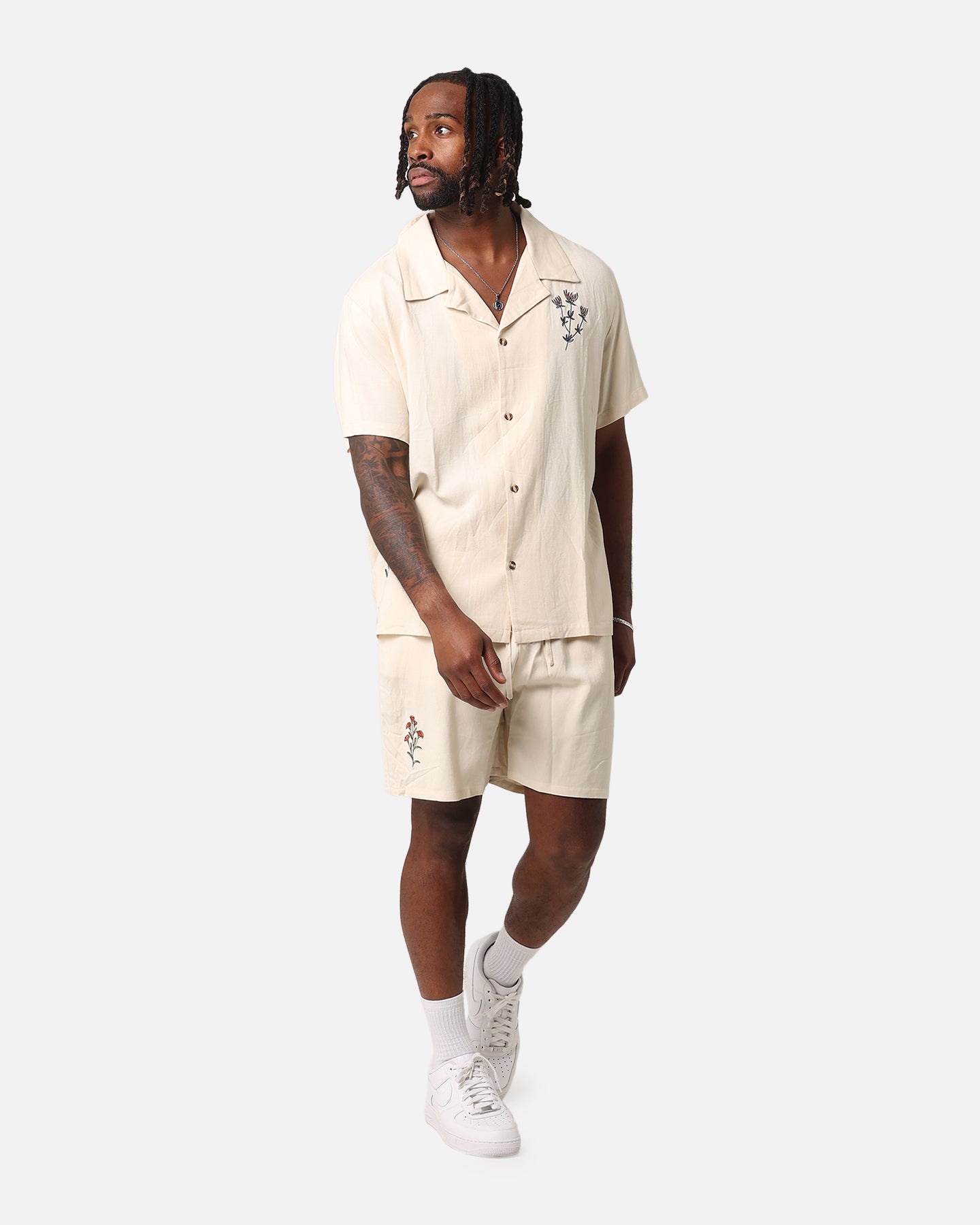 {product_title} - {shop_name}