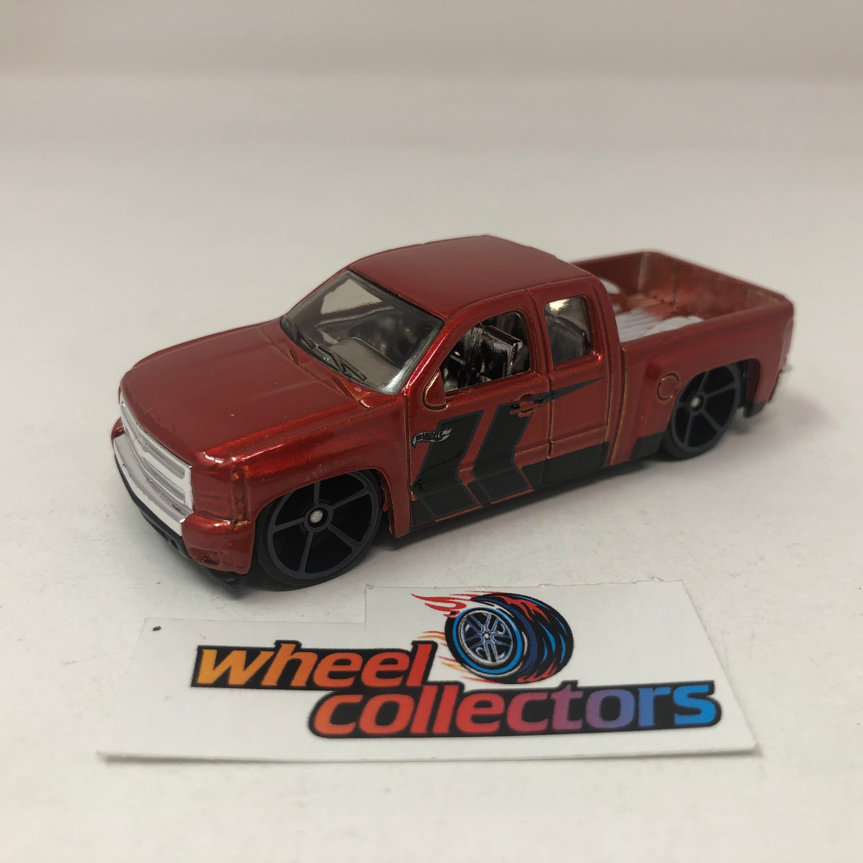 Chevy Silverado * Red * Hot Wheels Loose 1:64 Scale、mySite、hgirdovlk
