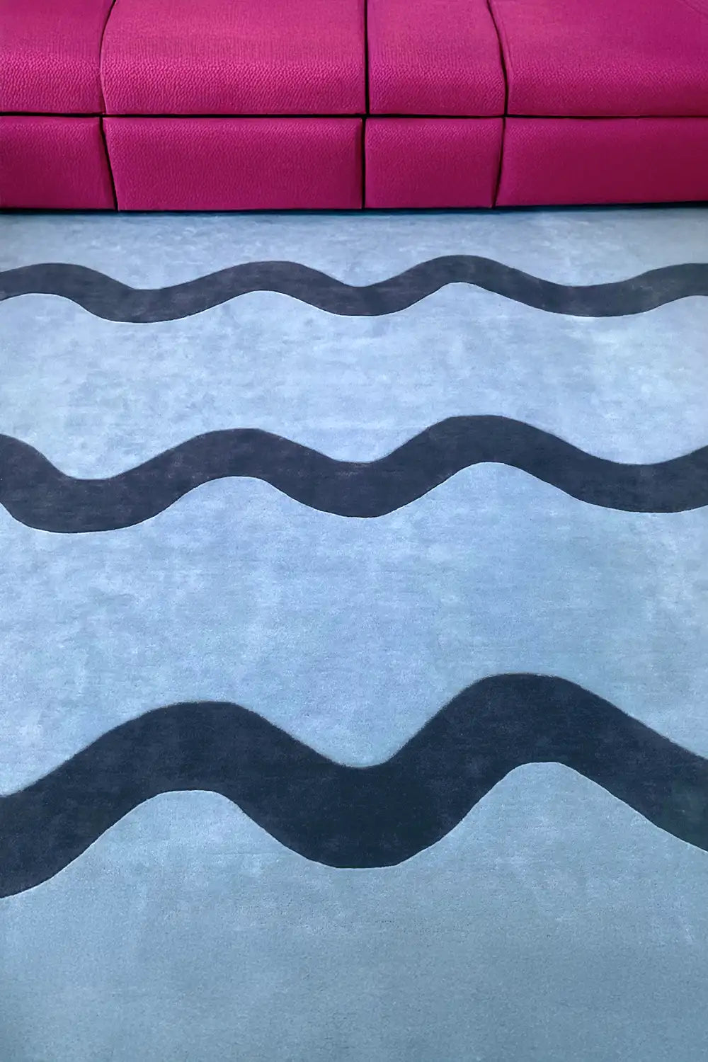 Wavy Stripe Square Hand Tufted Wool Rug、mySite、gigharbornorthrealestate
