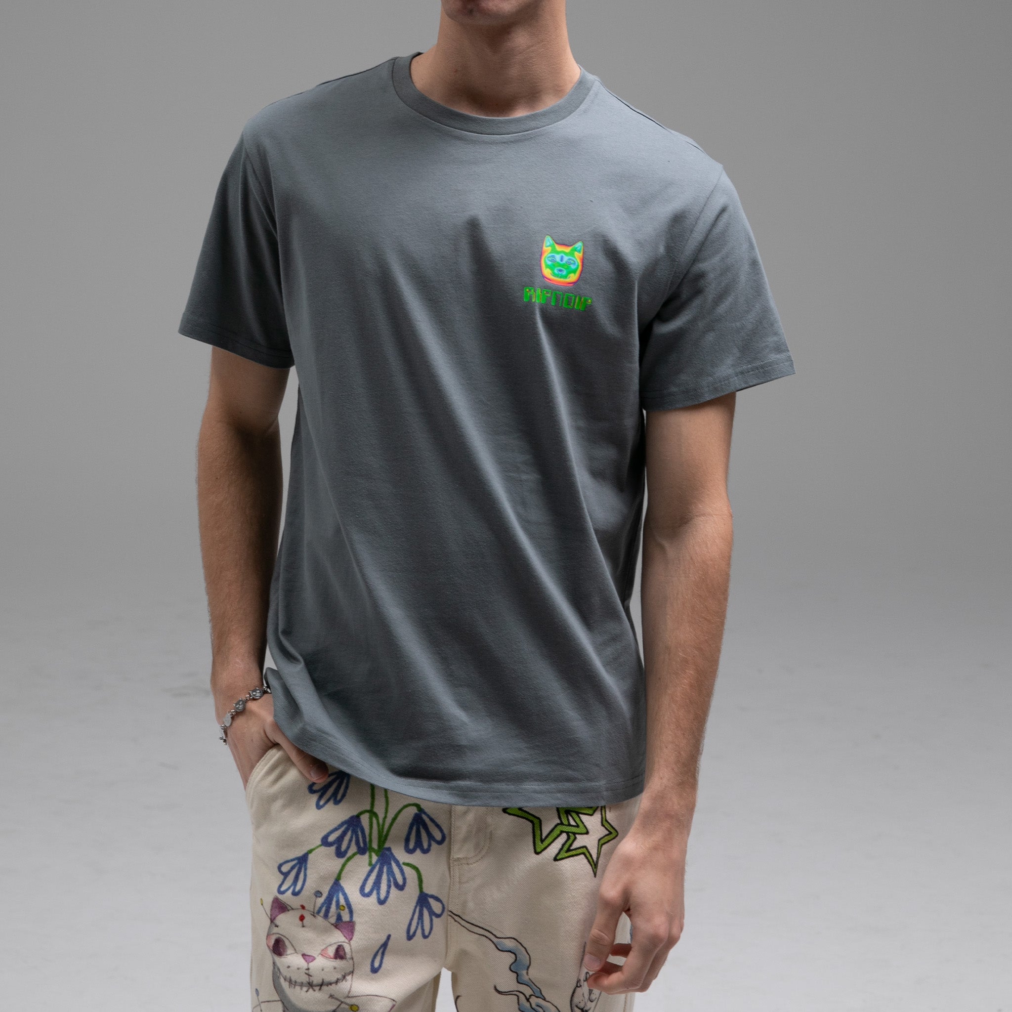 {product_title} - {shop_name}