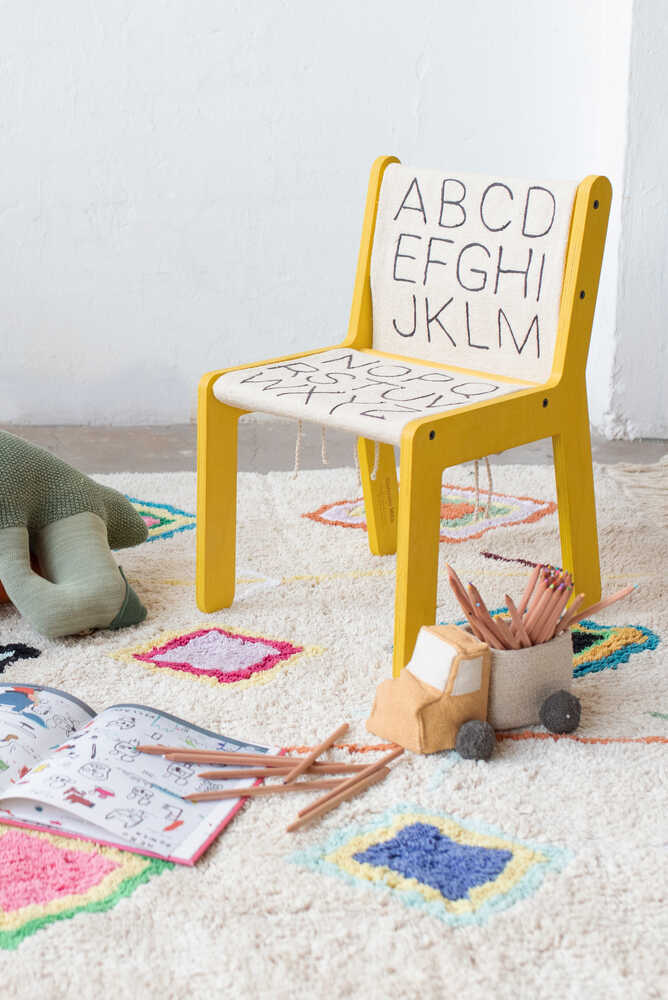 KID'S CHAIR ABC CANVAS、mySite、gigharbornorthrealestate